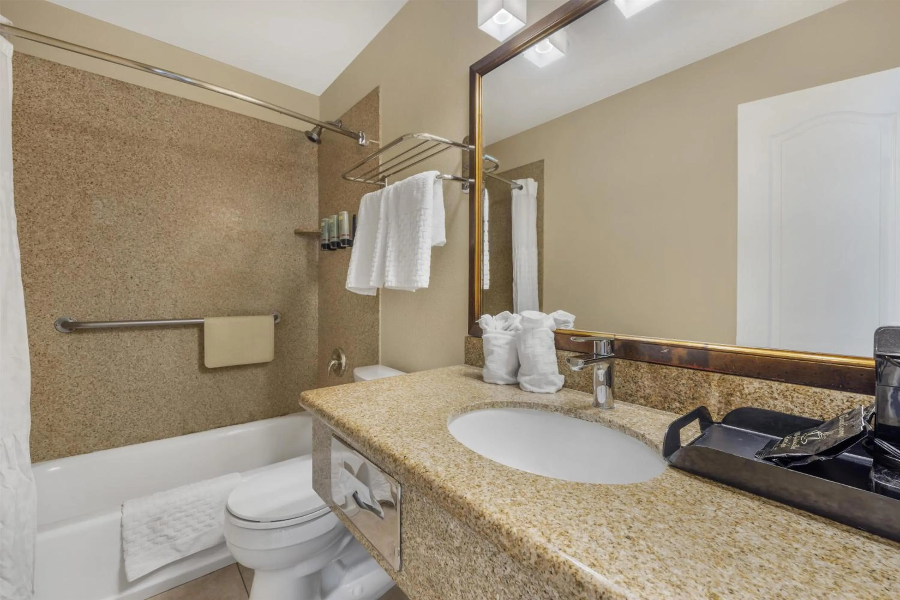 Bathroom in Best Western Tradewinds