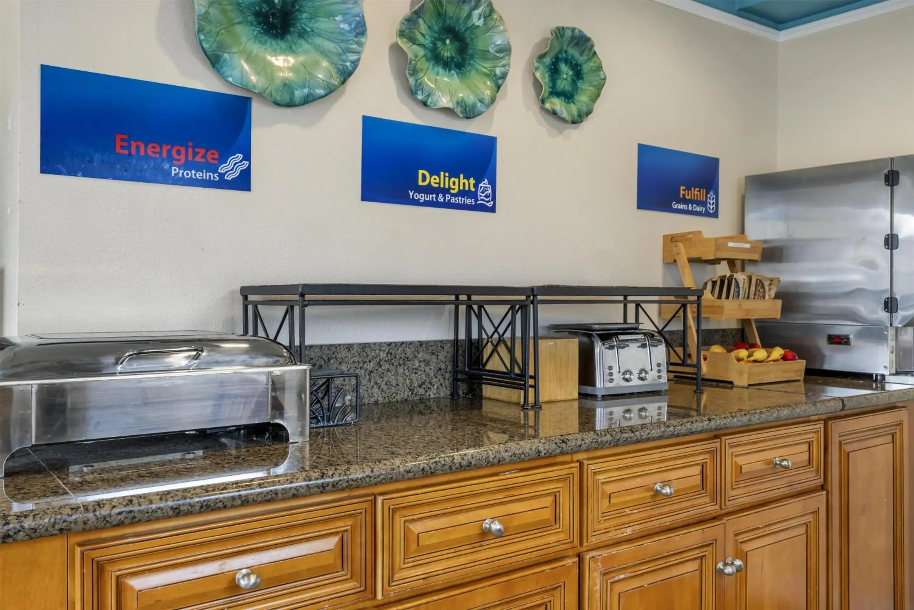 Breakfast in Best Western Tradewinds Breakfast in Best Western Tradewinds