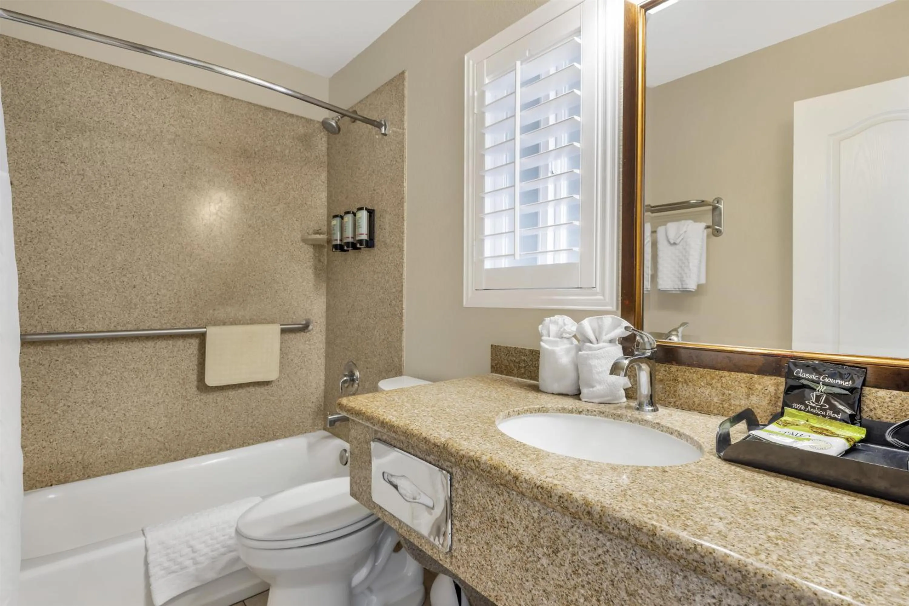 Bathroom in Best Western Tradewinds