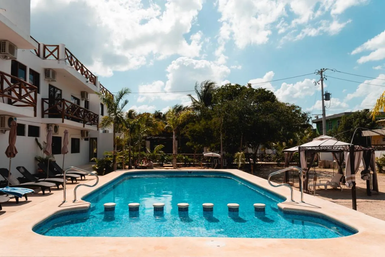 Swimming pool in Villas Palmar Holbox