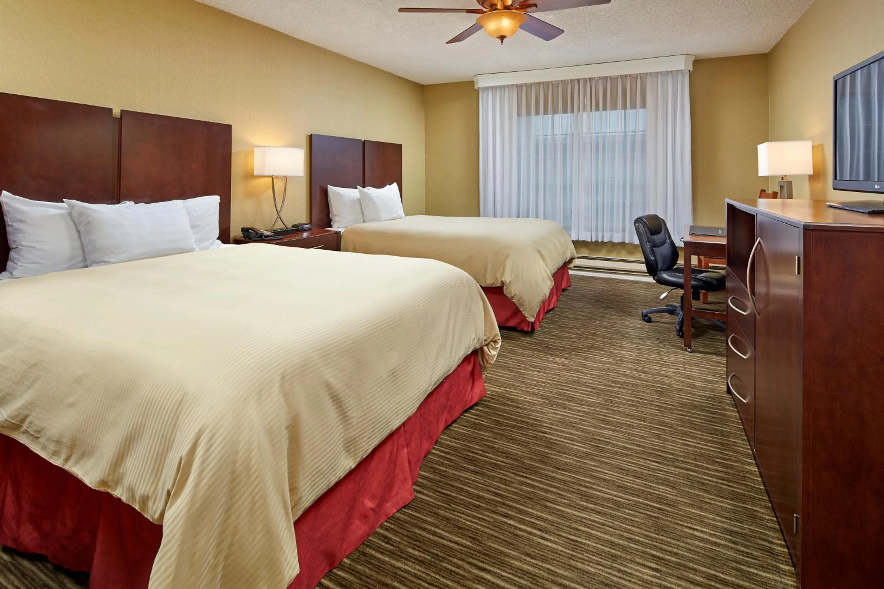 Bedroom, Bed in Sands by the Sea Motel