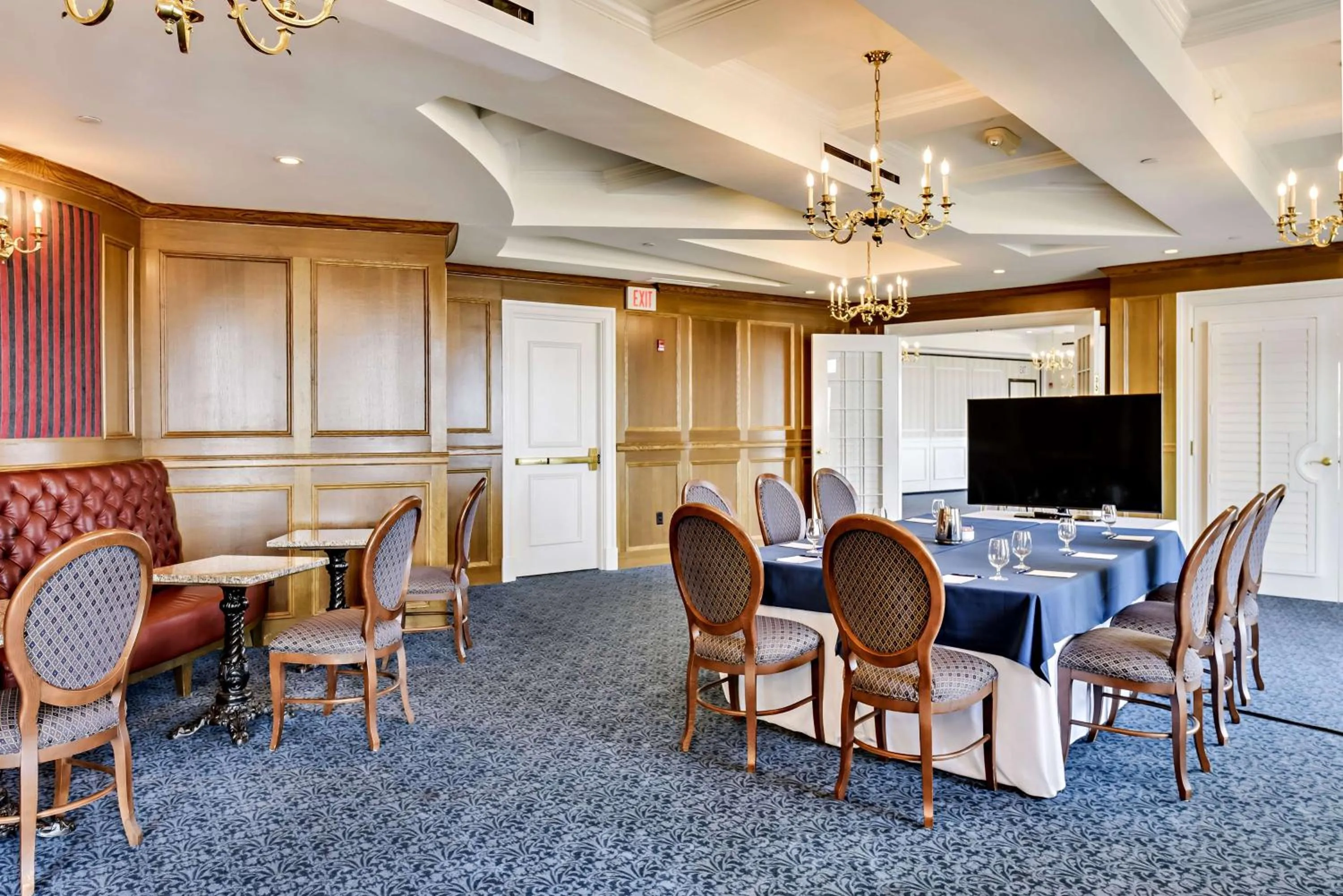 Meeting/conference room in Madison Beach Hotel, Curio Collection by Hilton