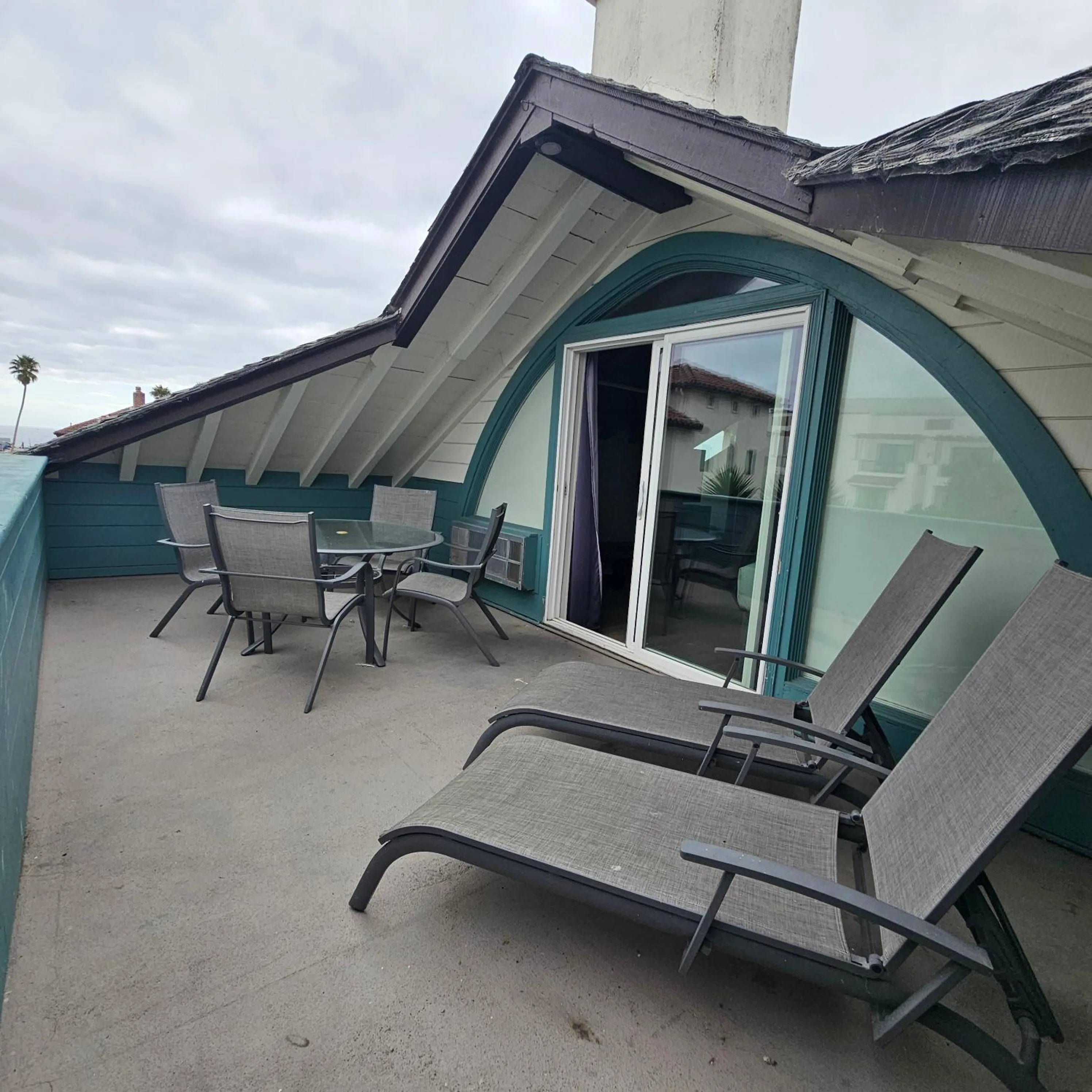 Casablanca Inn on The Beach