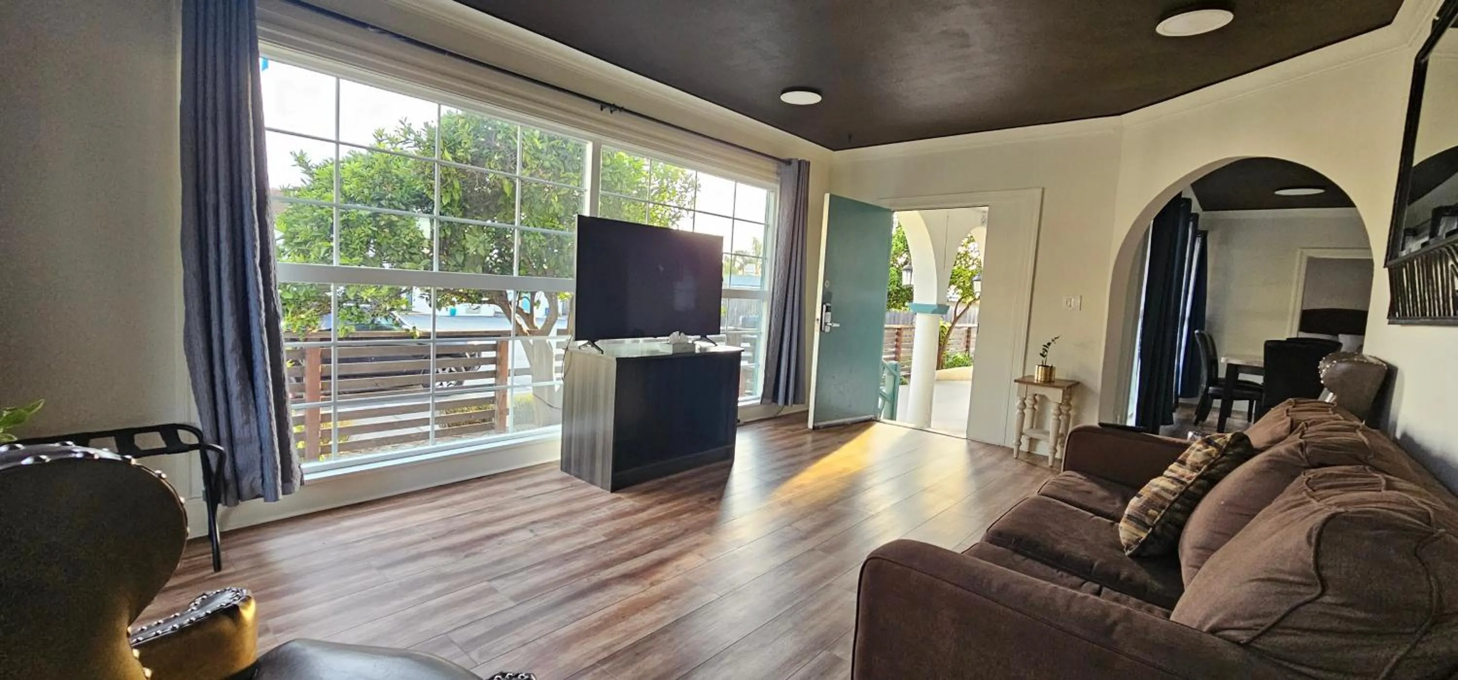 Casablanca Inn on The Beach