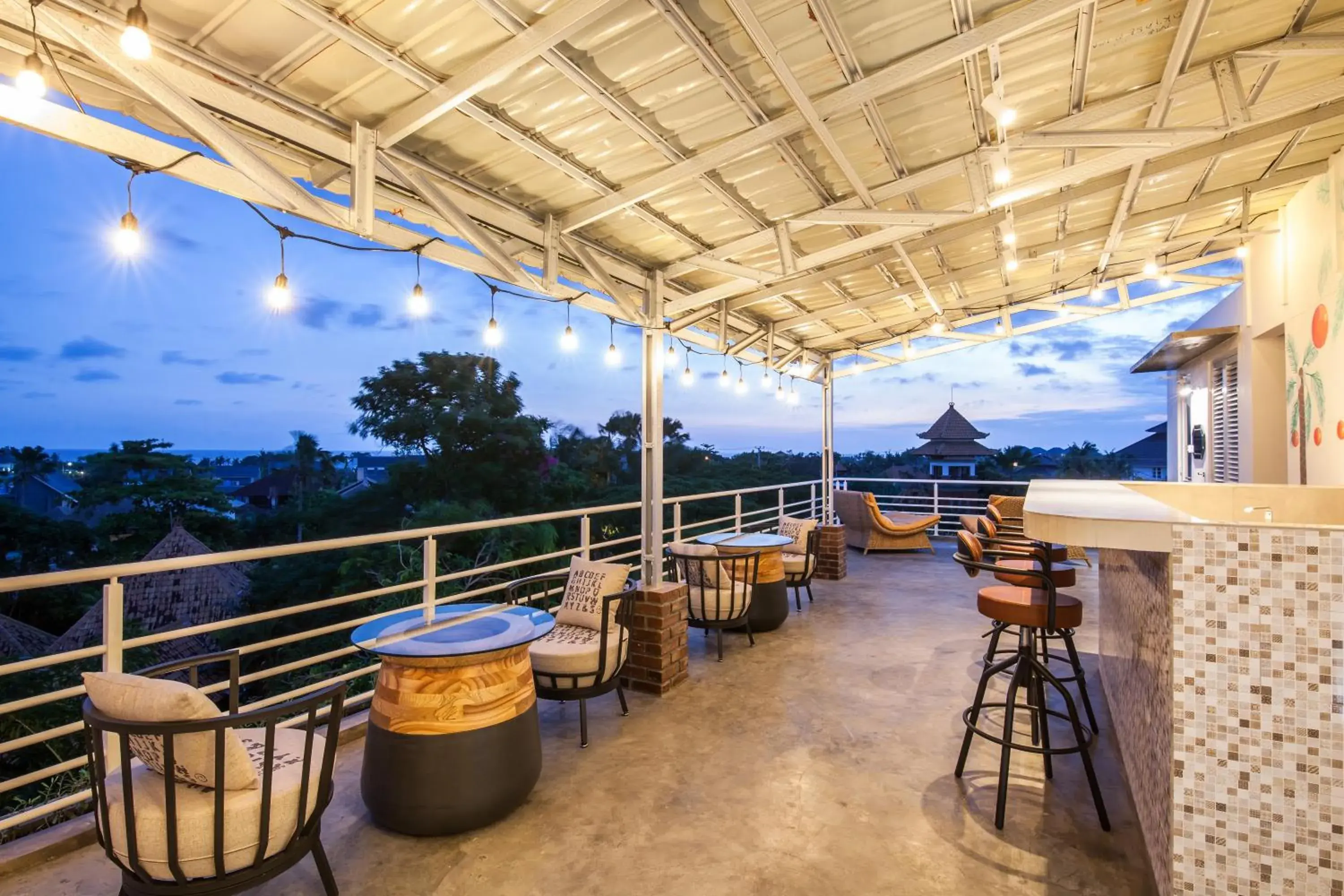 Lounge or bar in Ohana Pererenan Lounge or bar in Ohana Pererenan