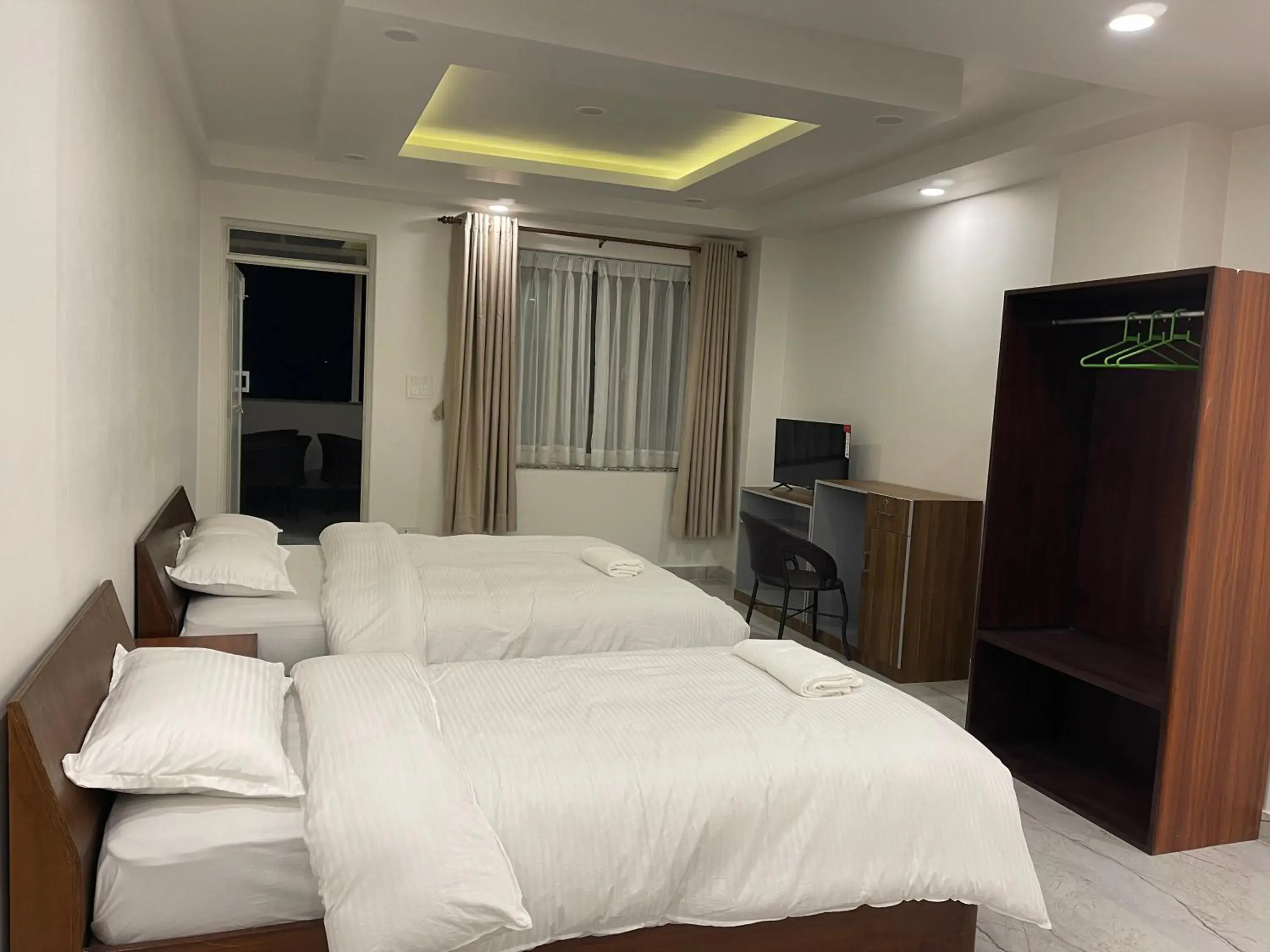 Studio with Mountain View - single occupancy in Little Buddha Inn Studio with Mountain View - single occupancy in Little Buddha Inn