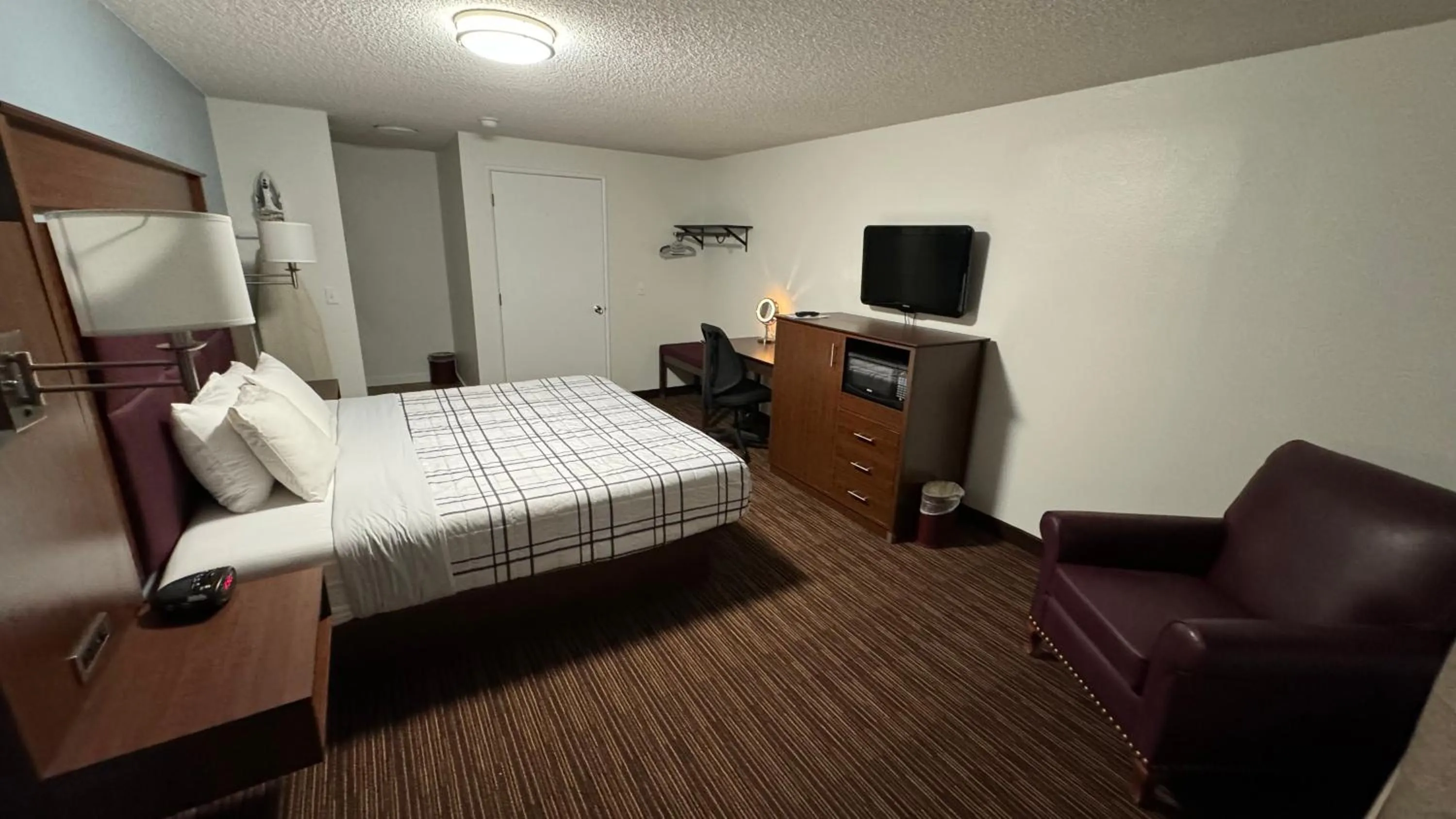 Bed in Morgan Inn and Suites Walla Walla