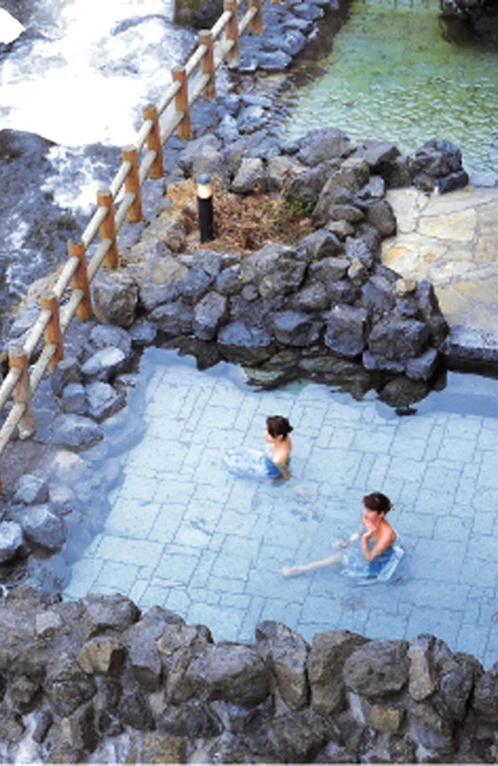Open Air Bath in Tomuraushionsen Higashi Taisetsuso