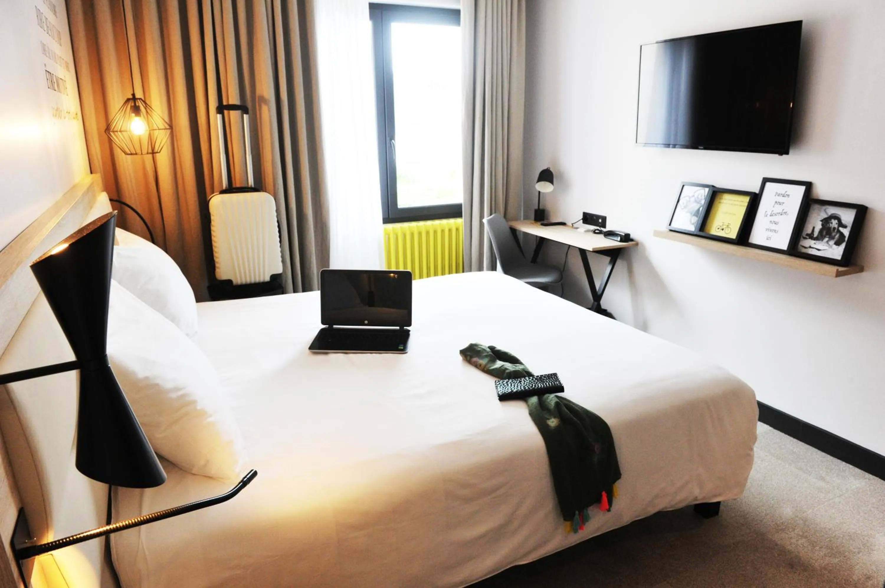 Bed in Urban Style Hotel de France