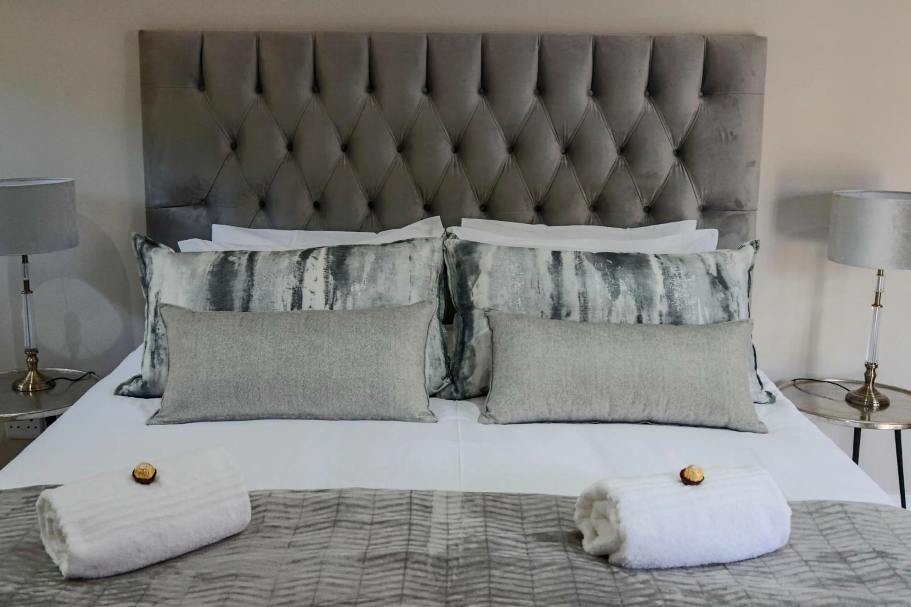 Bed in Stonehill Villa