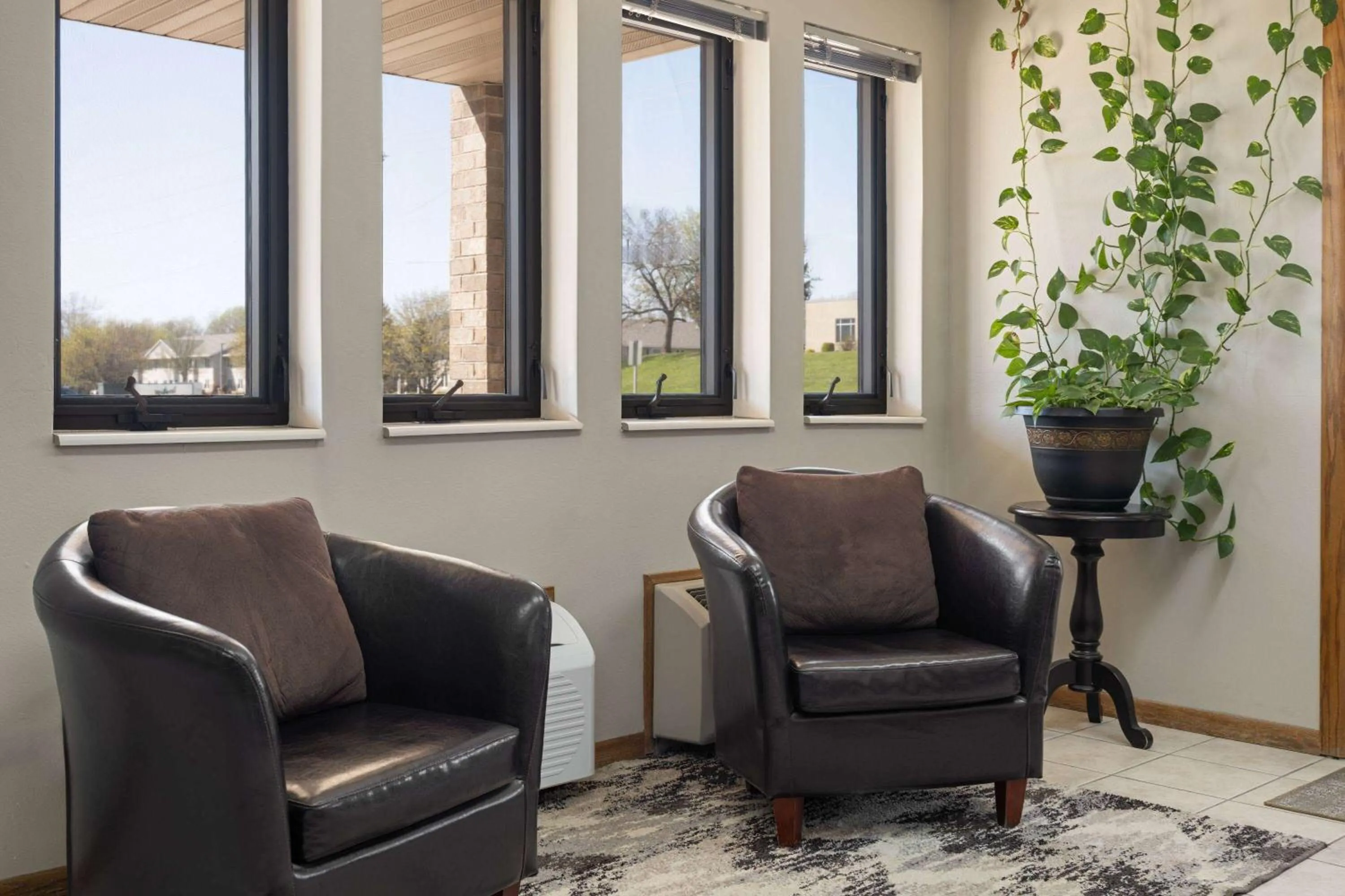 Lobby or reception in Super 8 by Wyndham Humboldt