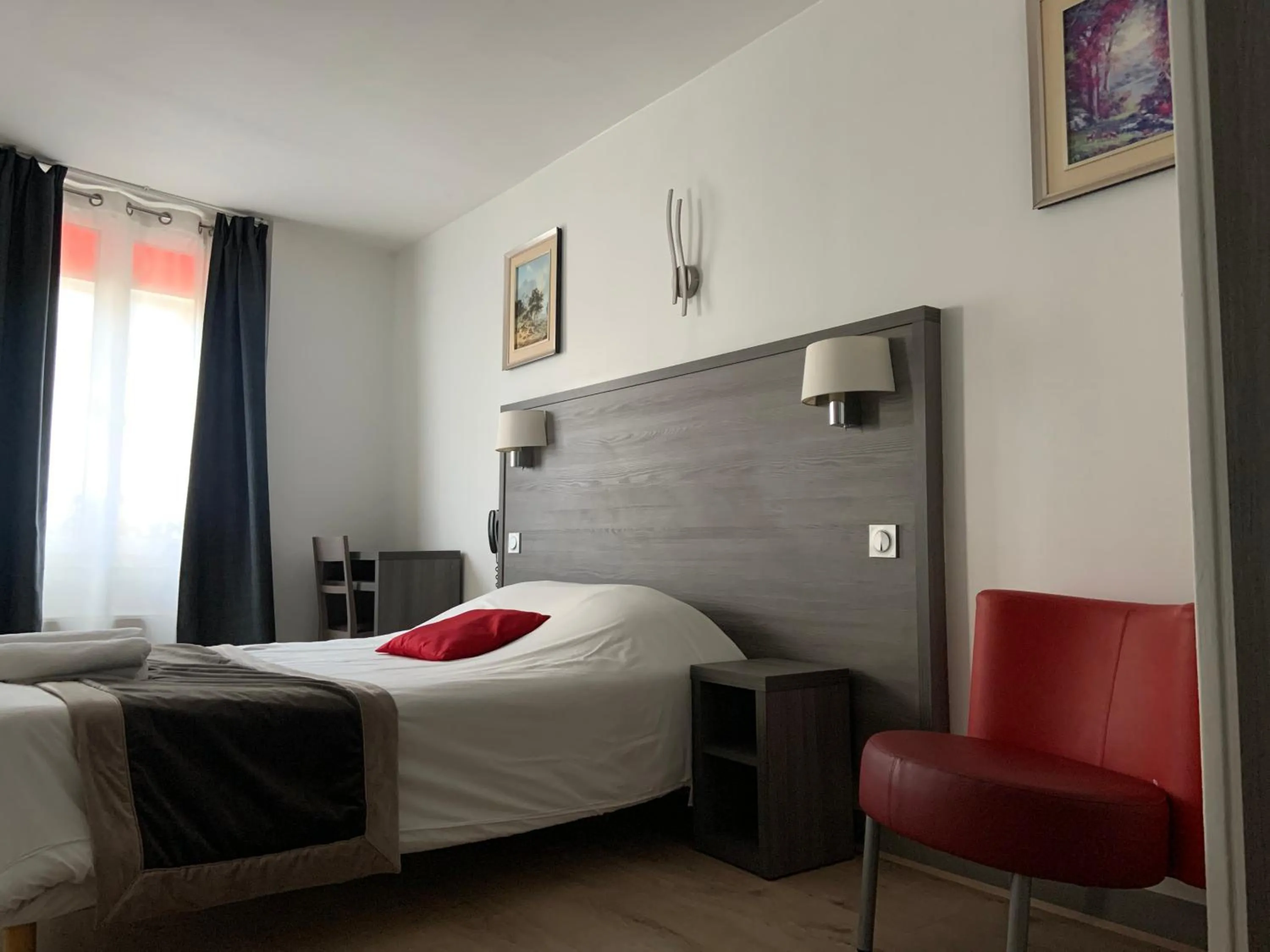 Bed in Hôtel Résidence Châtillon