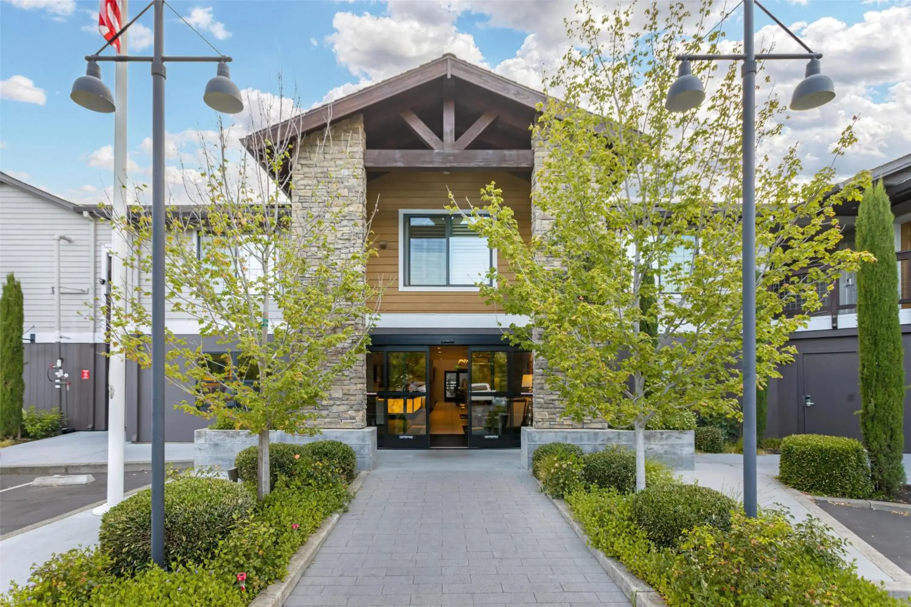 Property building in Best Western Plus Stevenson Manor Property building in Best Western Plus Stevenson Manor