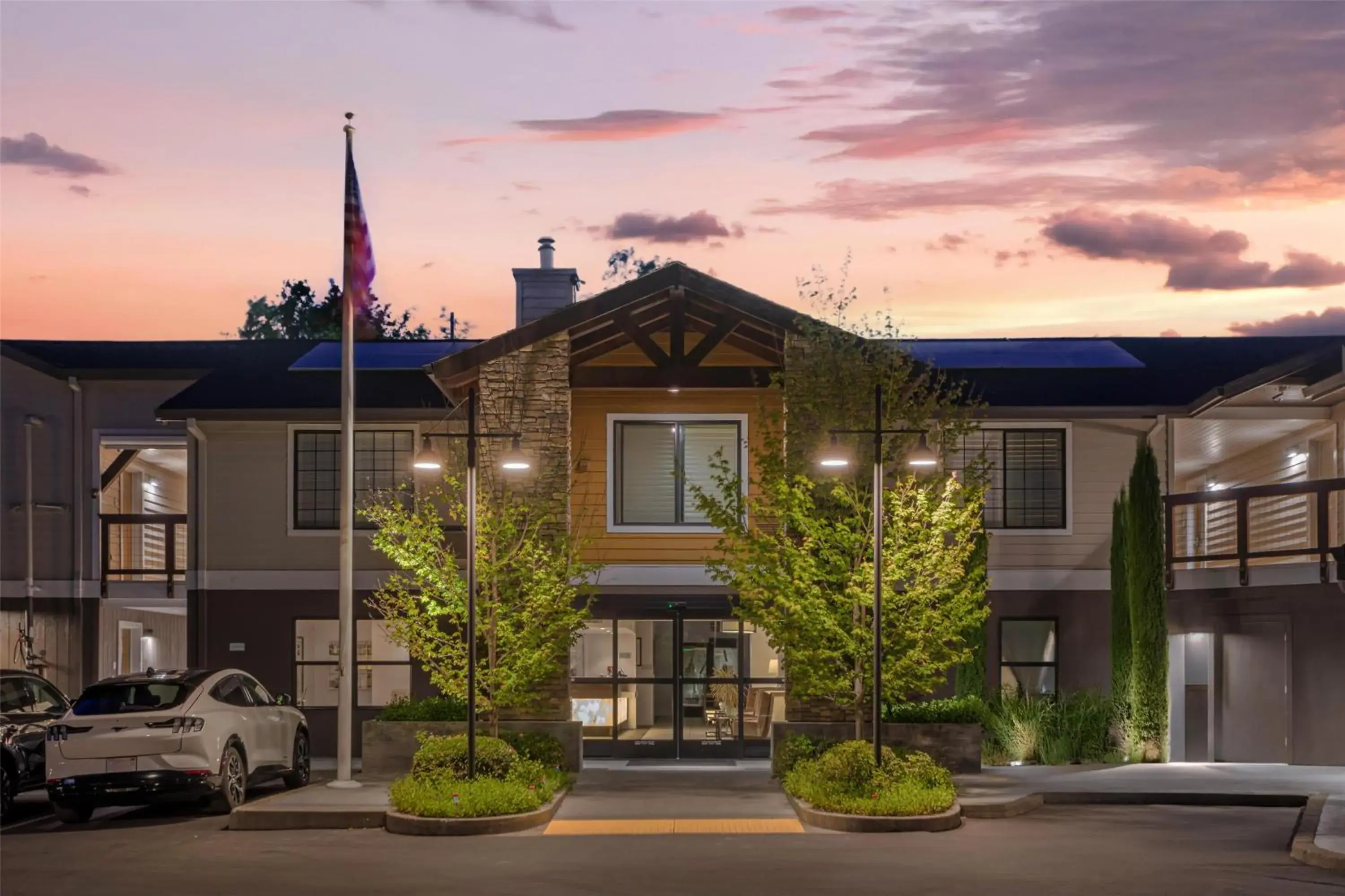 Property building in Best Western Plus Stevenson Manor Property building in Best Western Plus Stevenson Manor