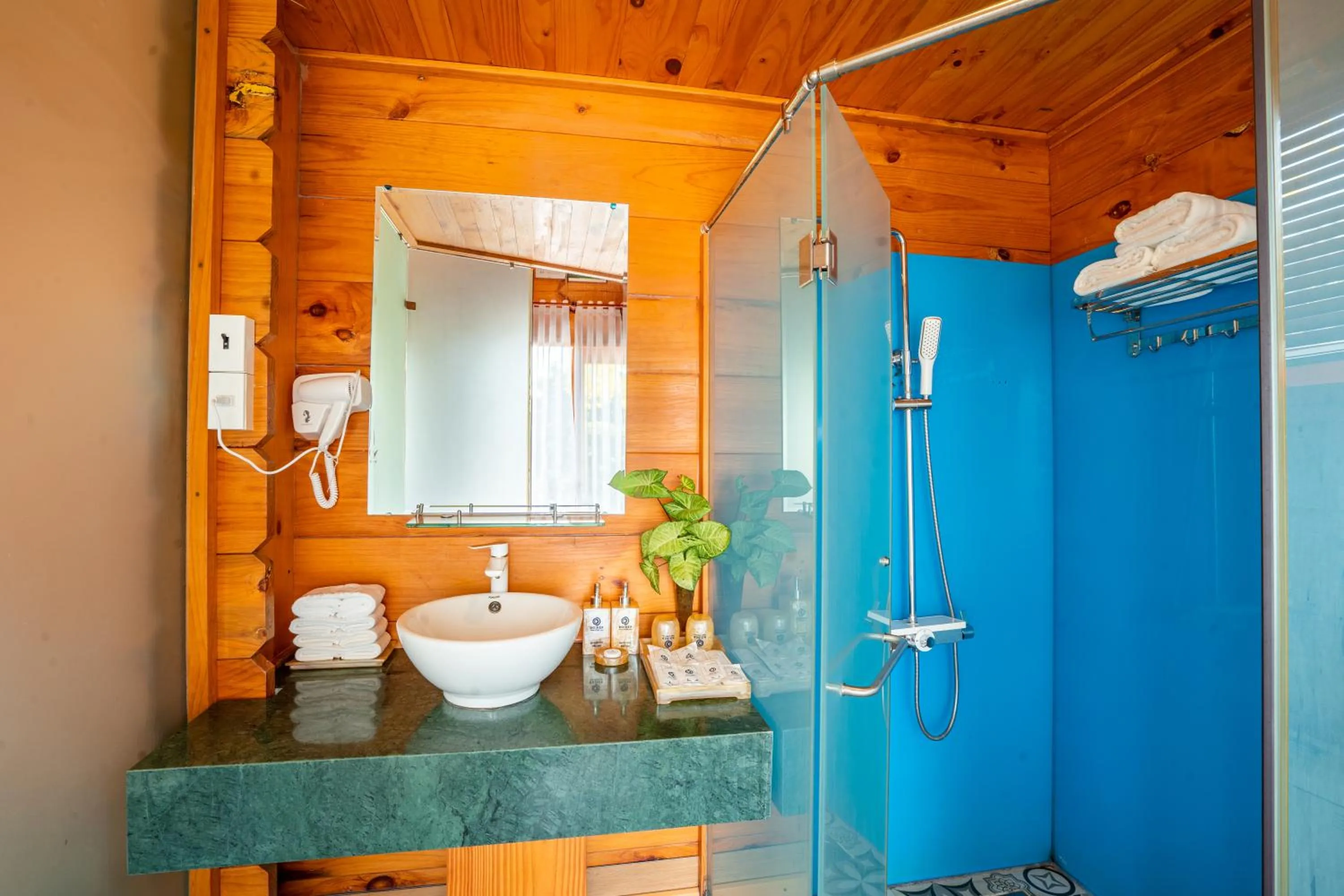 Toilet in Tea Resort