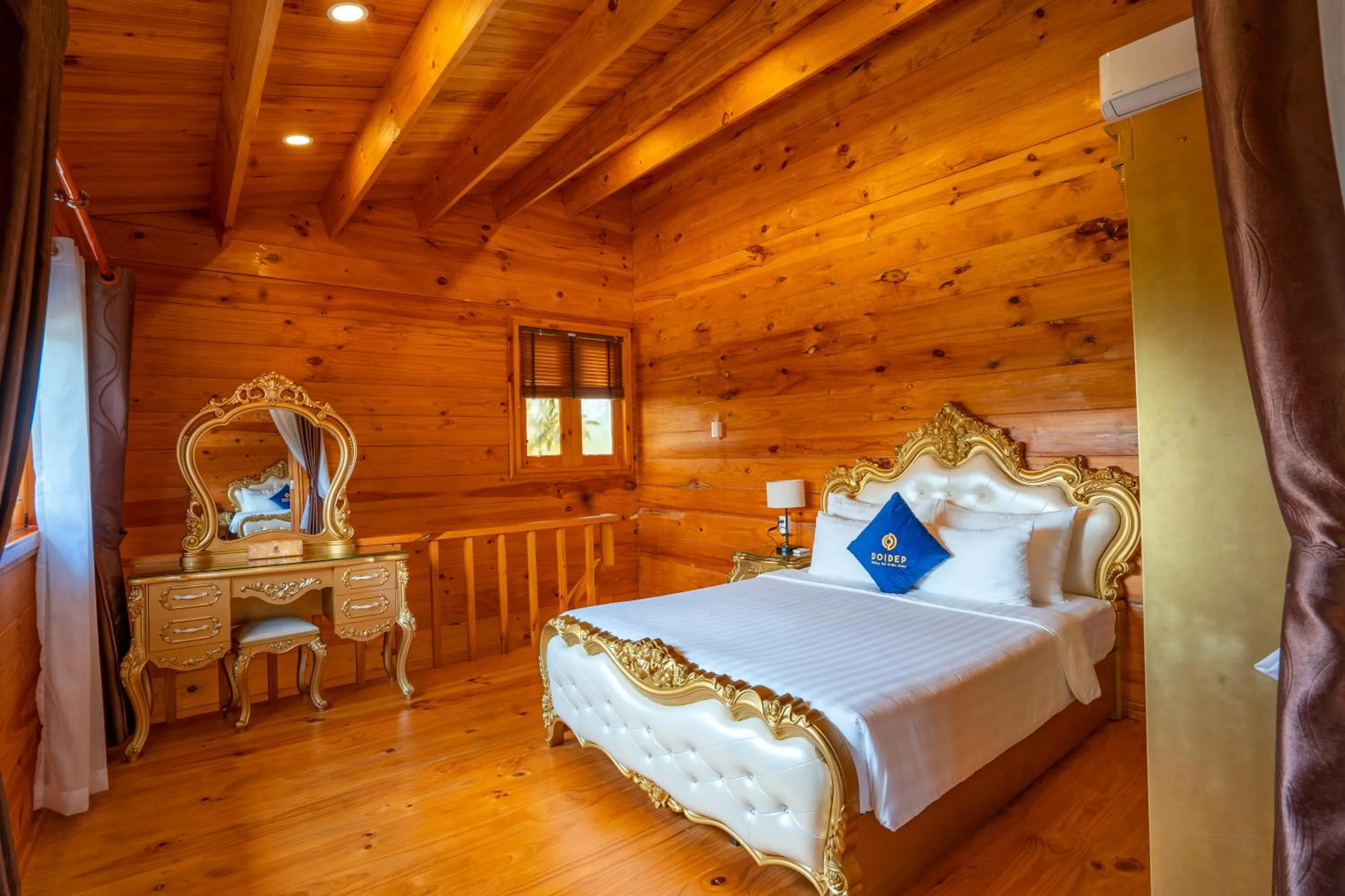 Bedroom, Bed in Tea Resort