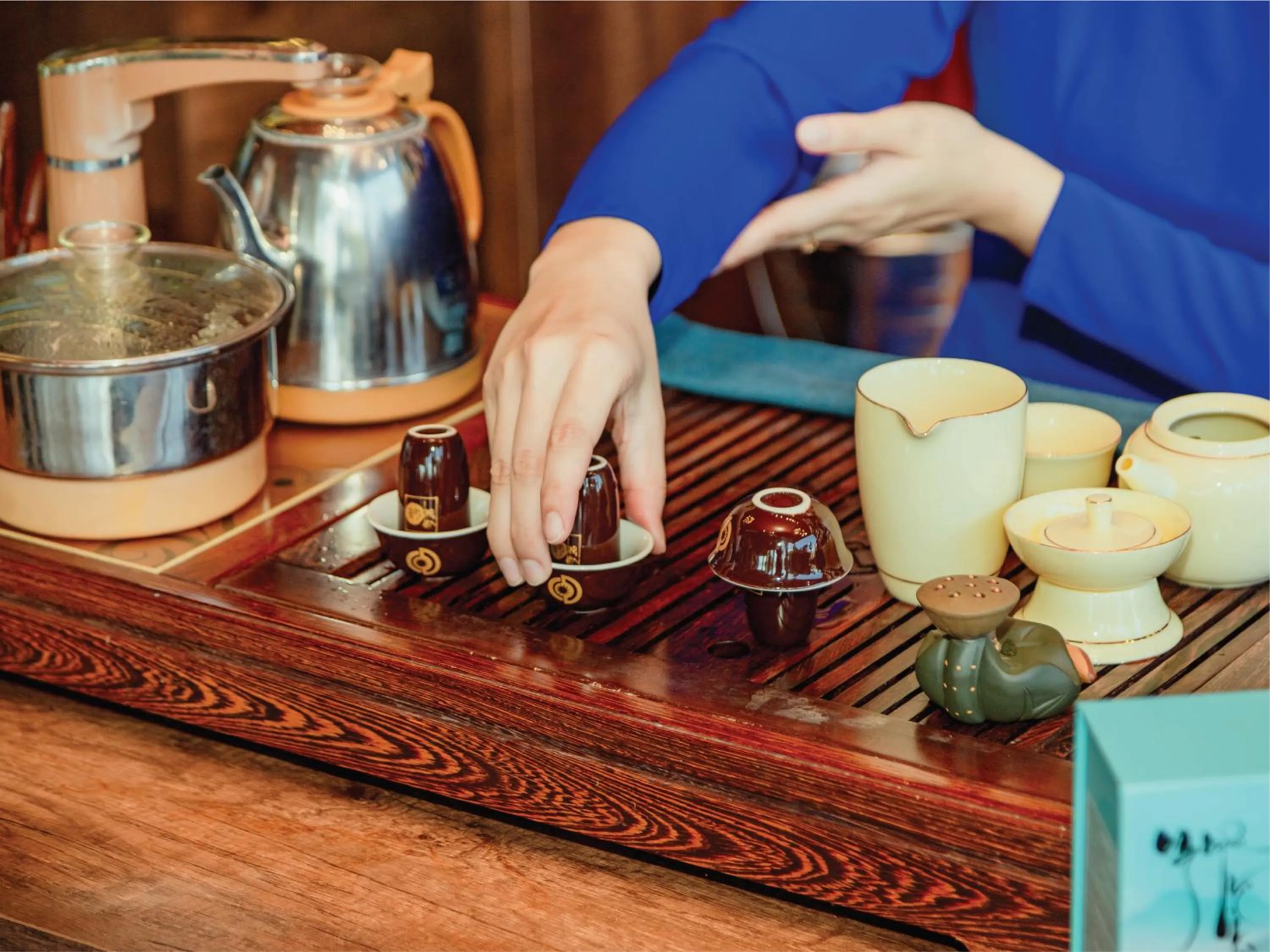 room service in Tea Resort
