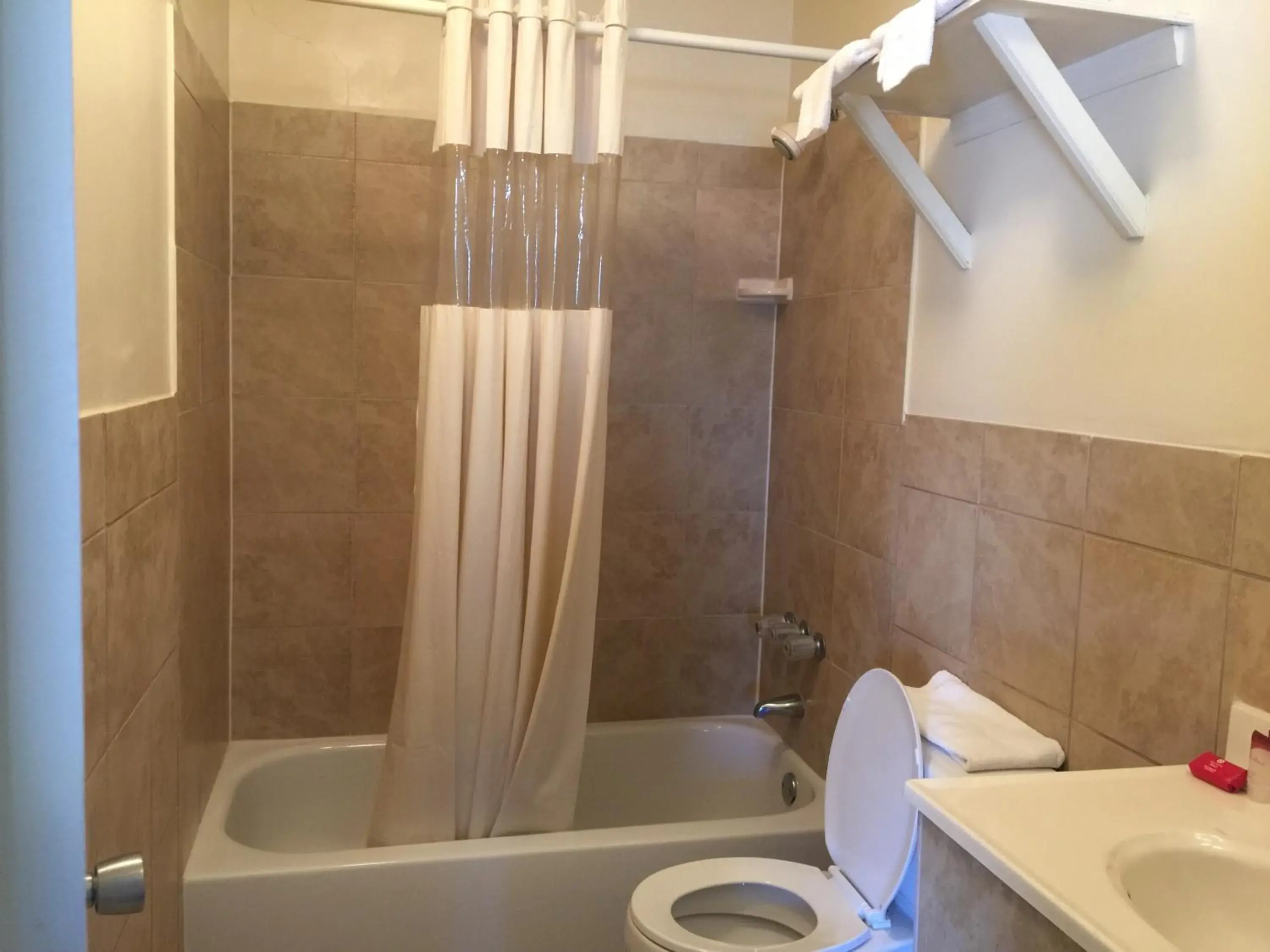 Double Room with Two Double Beds - Non-Smoking in Coastal Motel Double Room with Two Double Beds - Non-Smoking in Coastal Motel