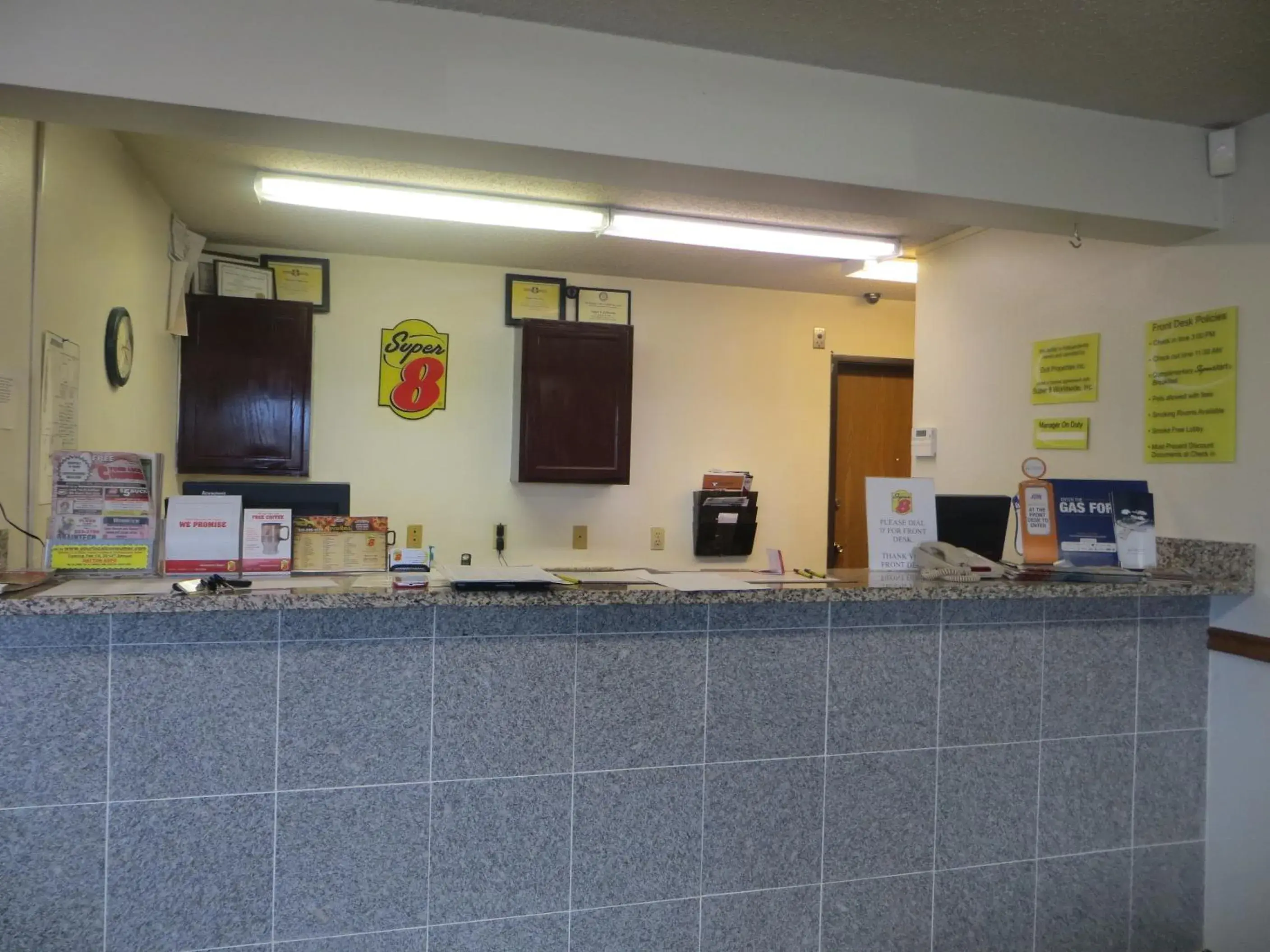 Lobby or reception in Super 8 by Wyndham Jefferson Lobby or reception in Super 8 by Wyndham Jefferson