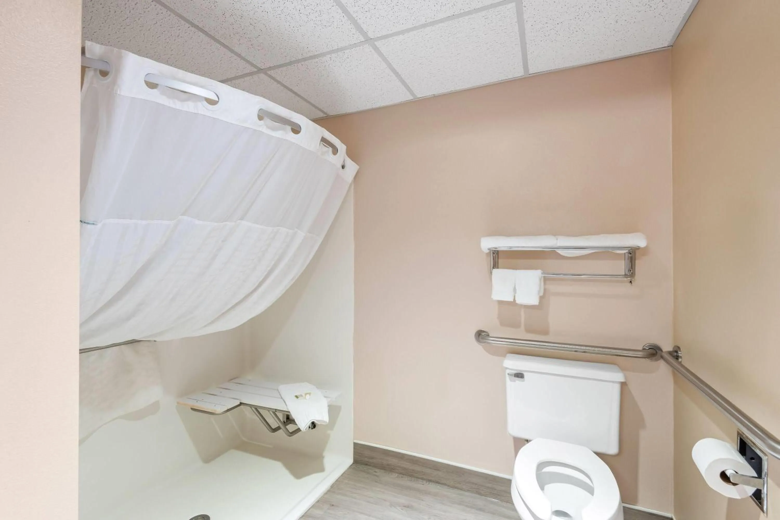 Shower in Super 8 by Wyndham Jefferson