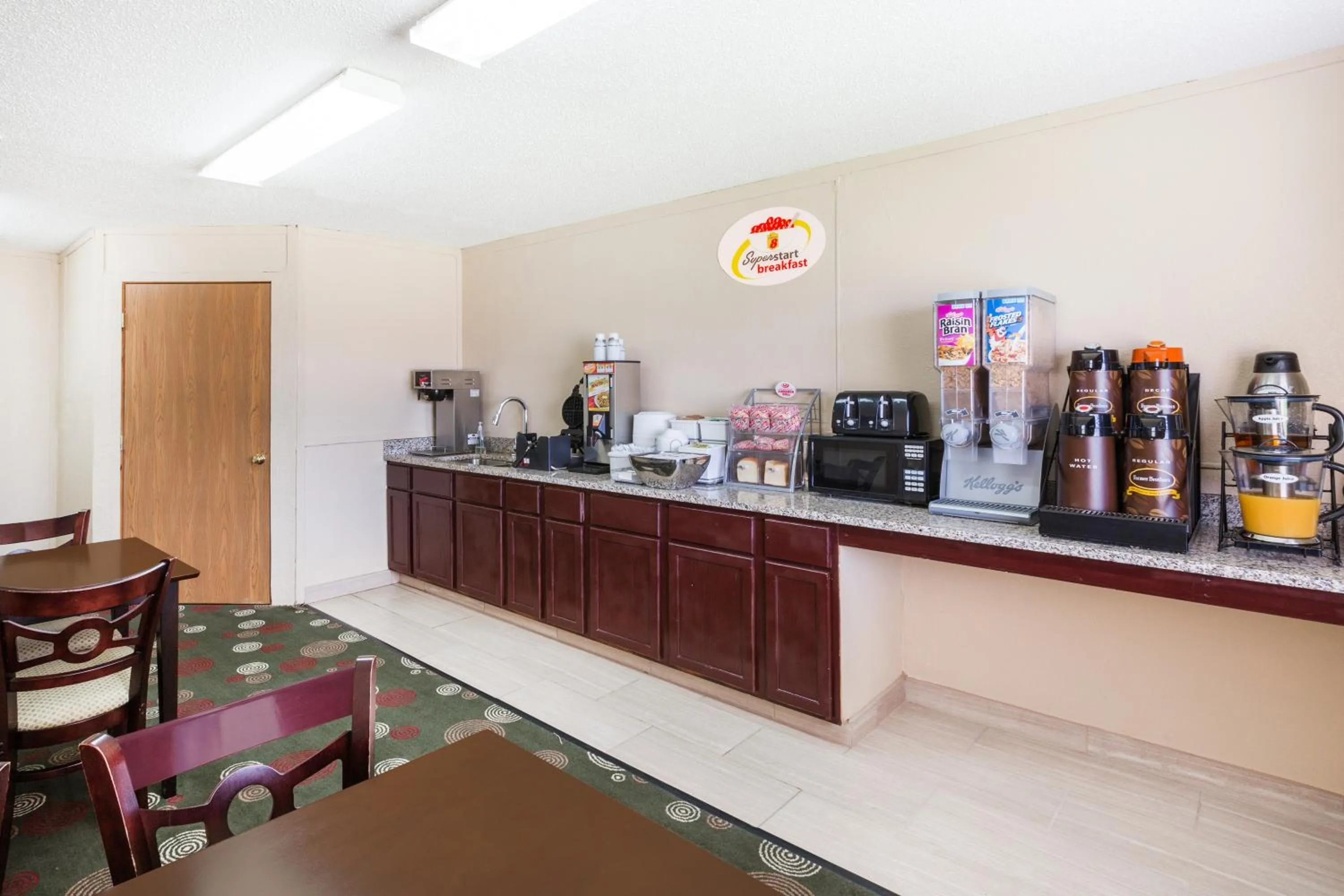 Continental breakfast in Super 8 by Wyndham Jefferson