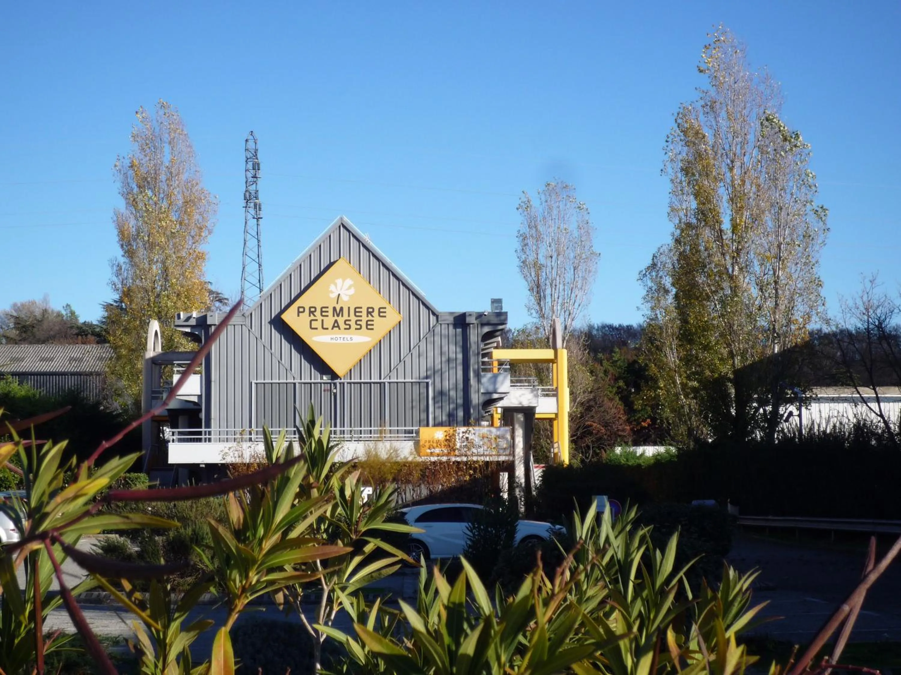 Property building in Première Classe Valence Sud