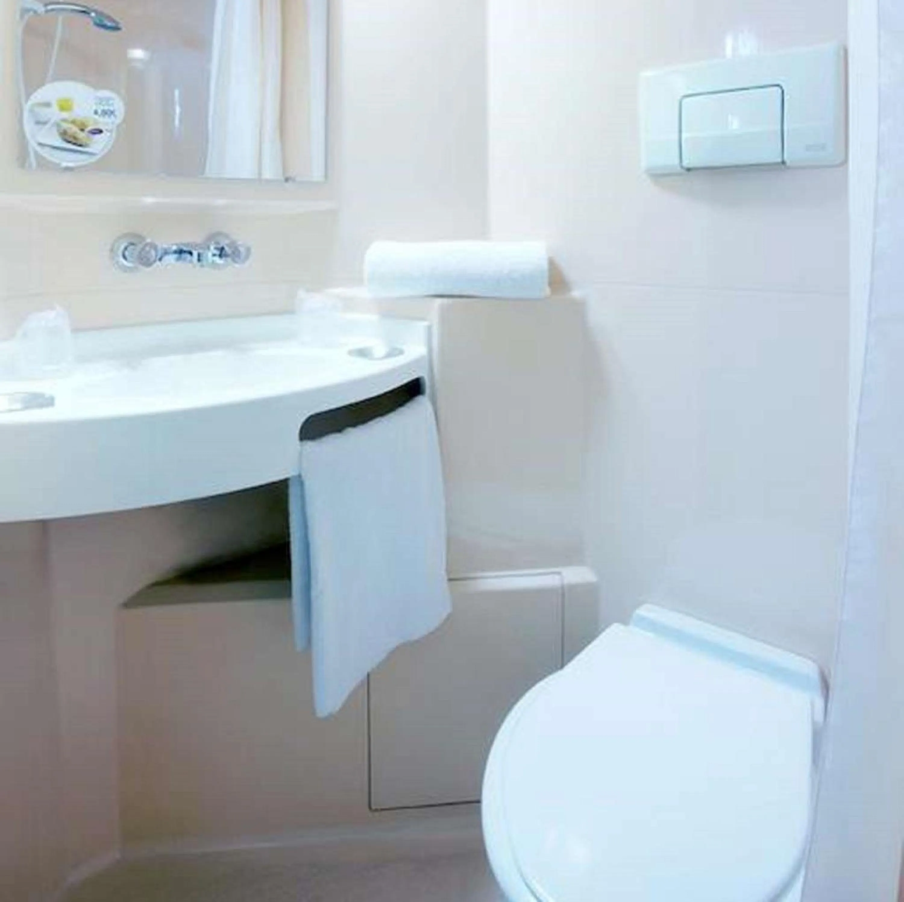 Bathroom in Première Classe Valence Sud