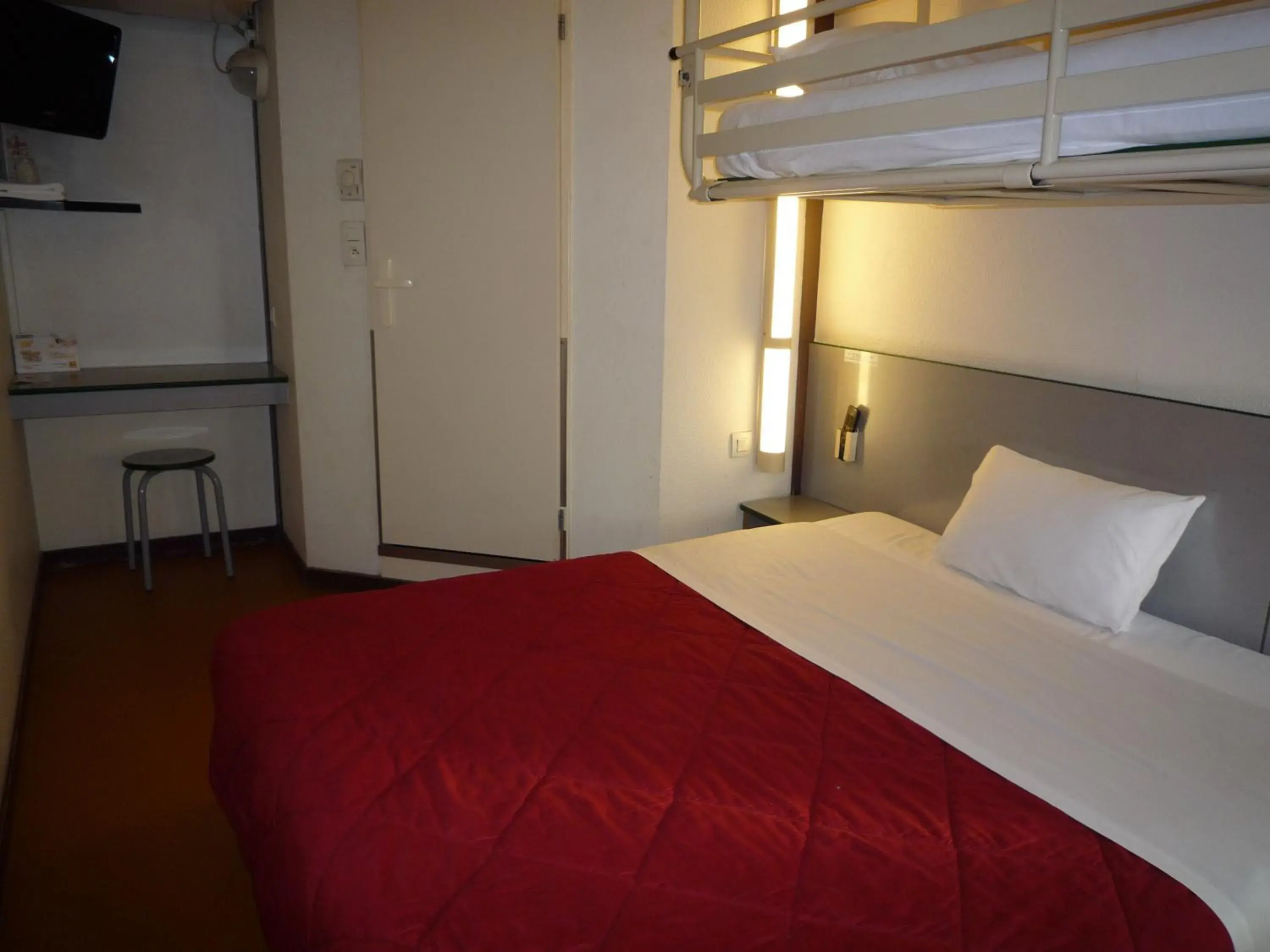 Bedroom, Bed in Première Classe Valence Sud Bedroom, Bed in Première Classe Valence Sud