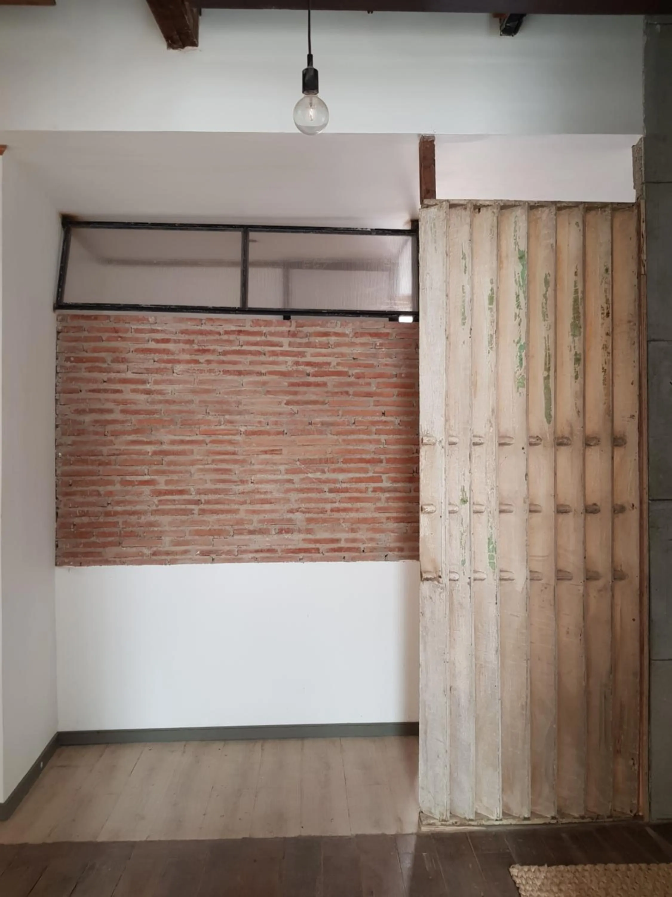 Property building in The Flying Fish Hostel Cebu