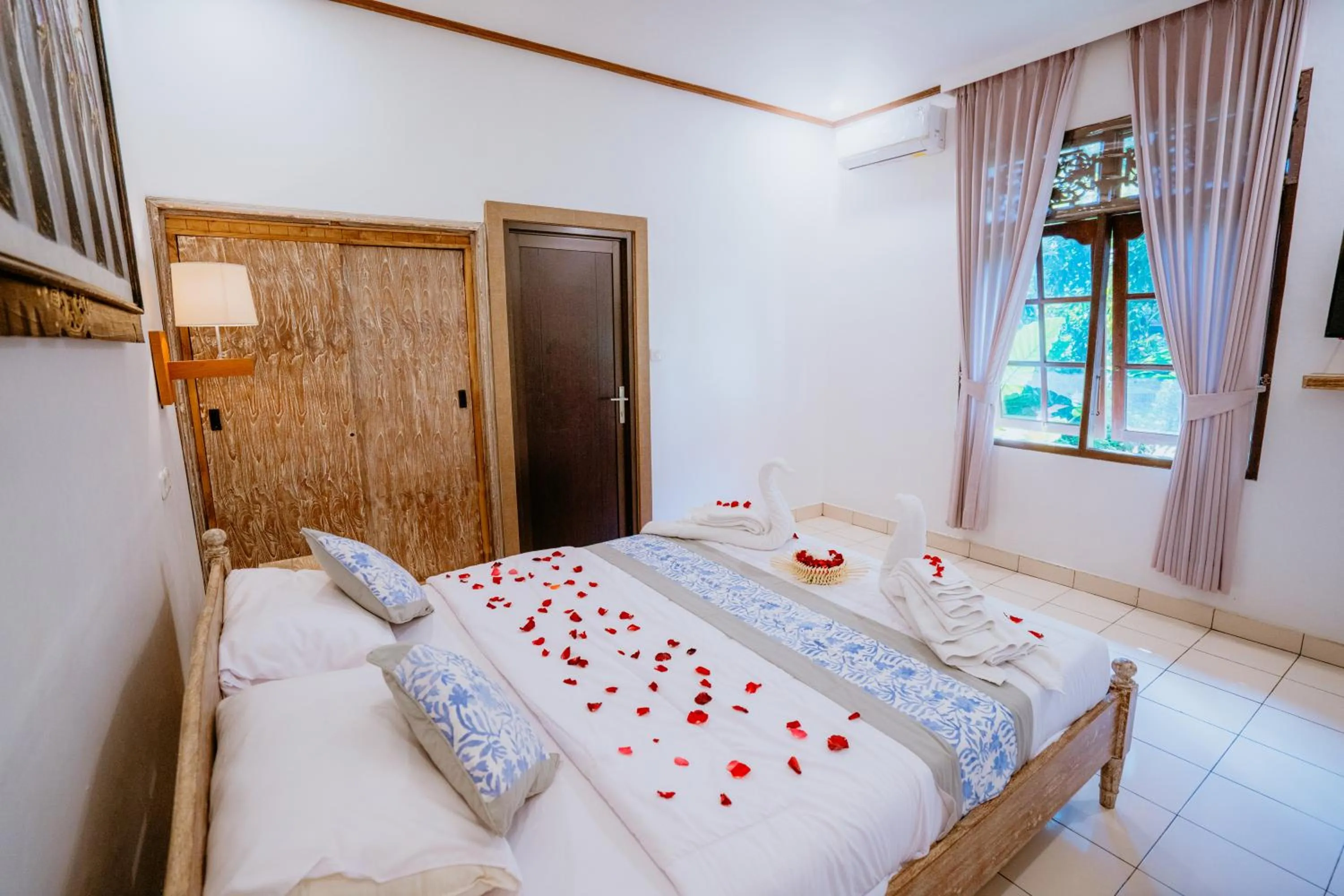 Family, Bed in Rahayu Guest House Ubud