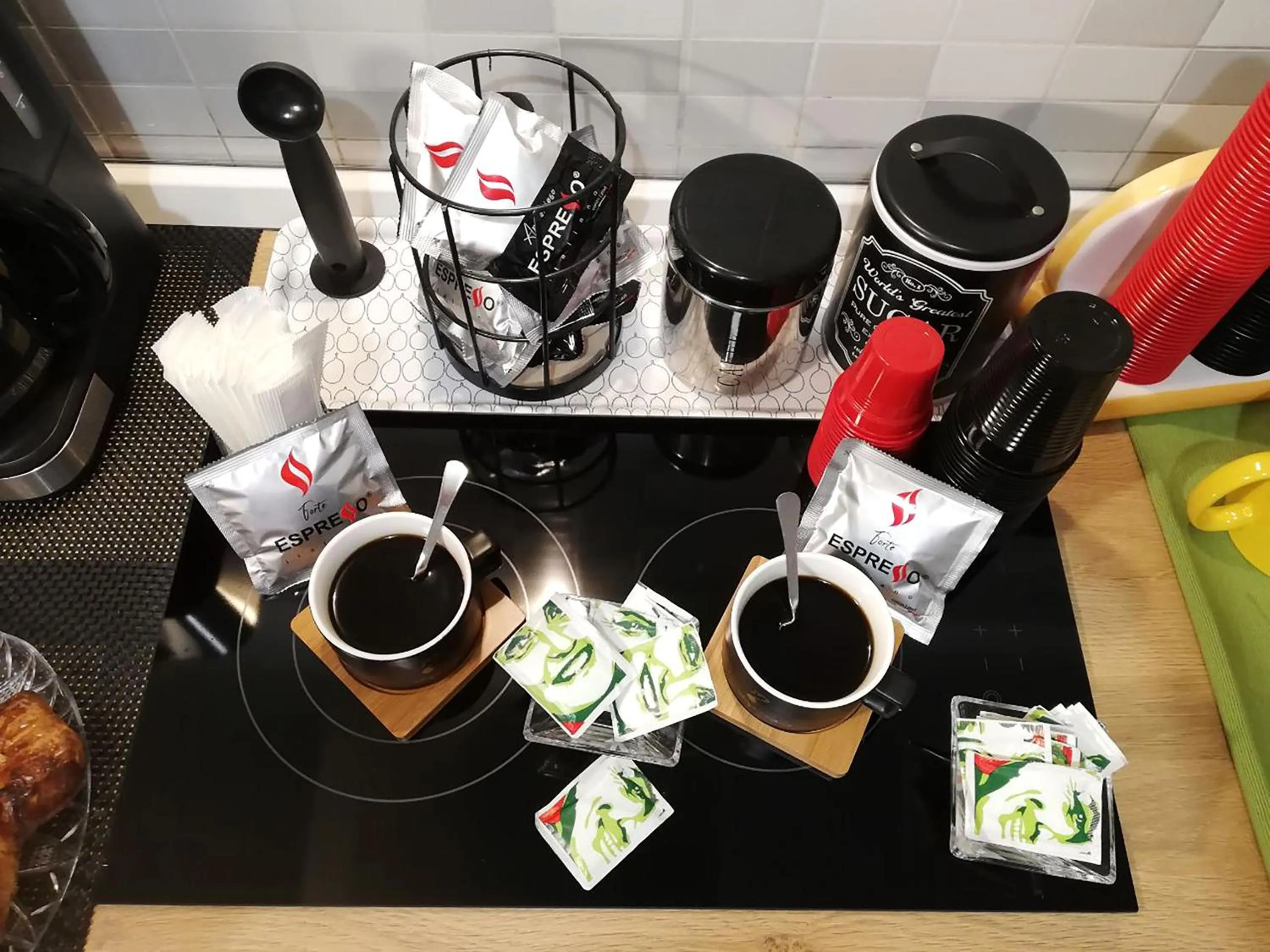 Dining area in MB Napoles intera casa