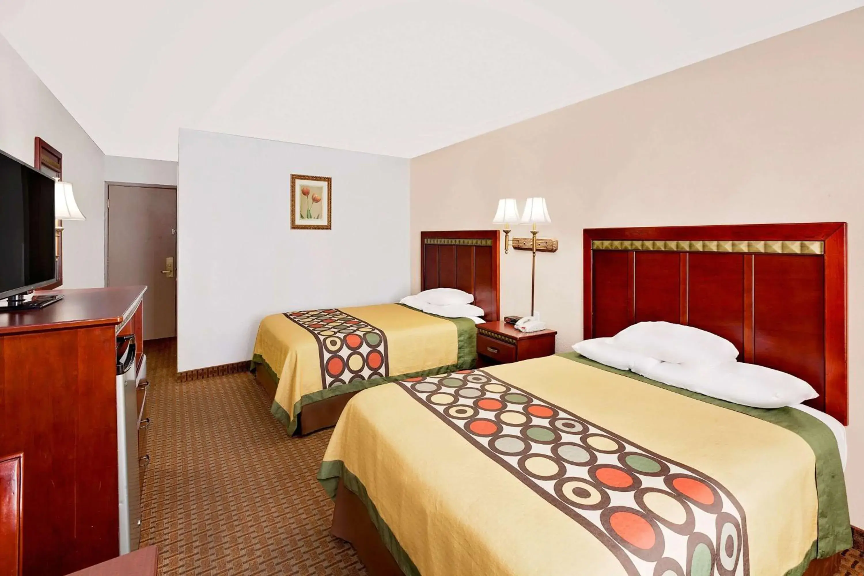 Photo of the whole room, Bed in Super 8 by Wyndham Plainview Photo of the whole room, Bed in Super 8 by Wyndham Plainview