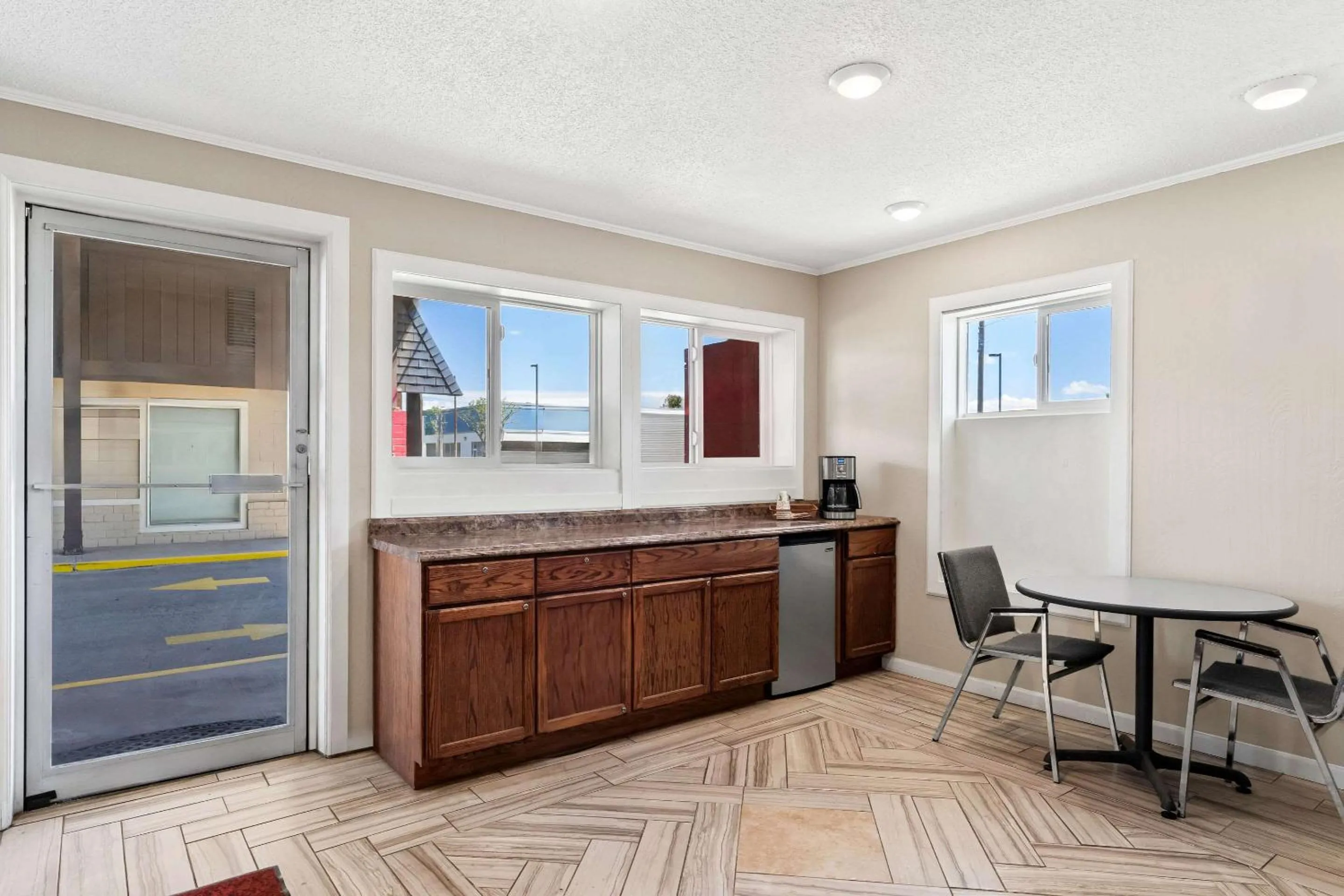 Breakfast in Rodeway Inn Hermiston - Umatilla