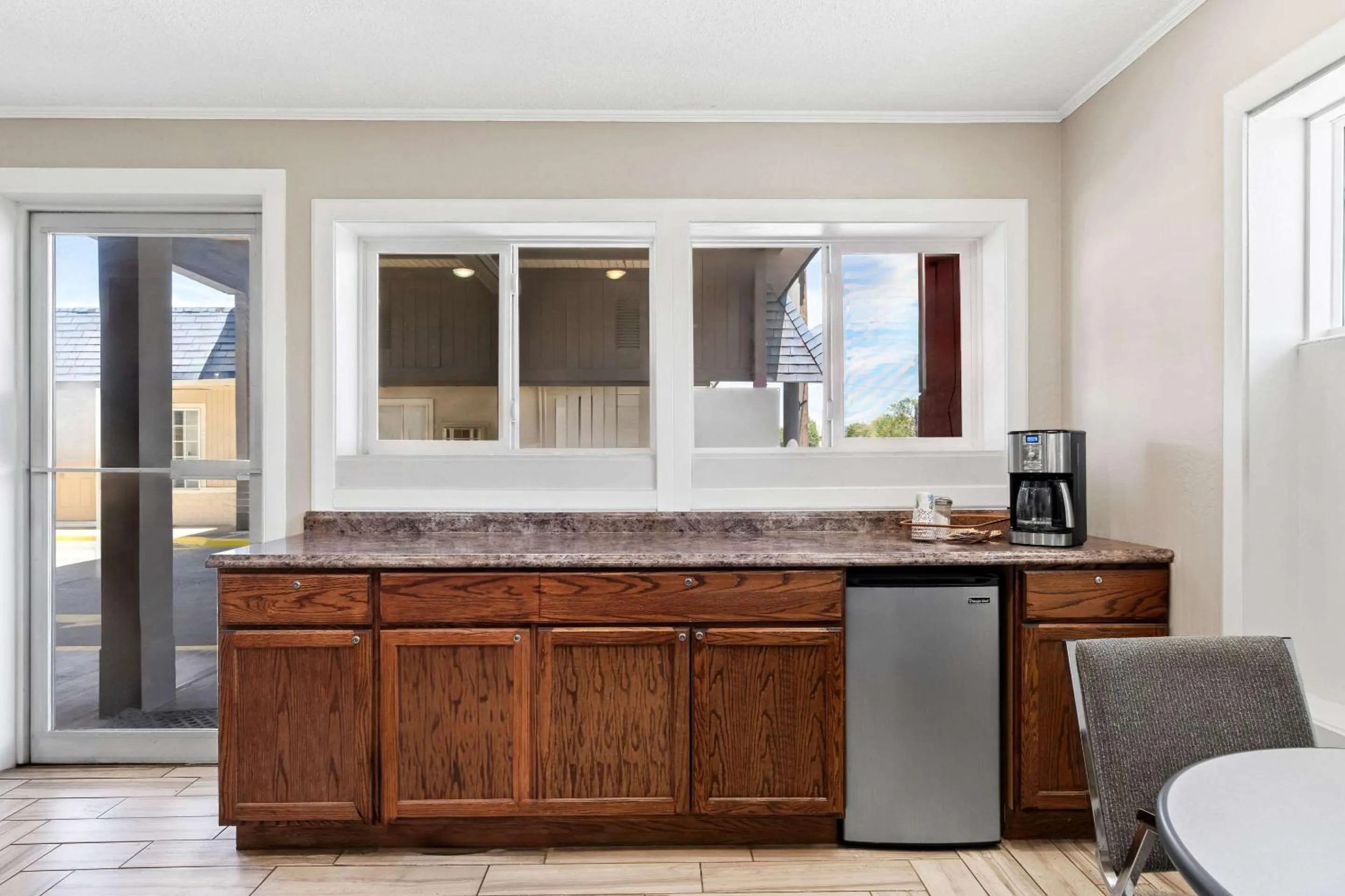 Breakfast in Rodeway Inn Hermiston - Umatilla