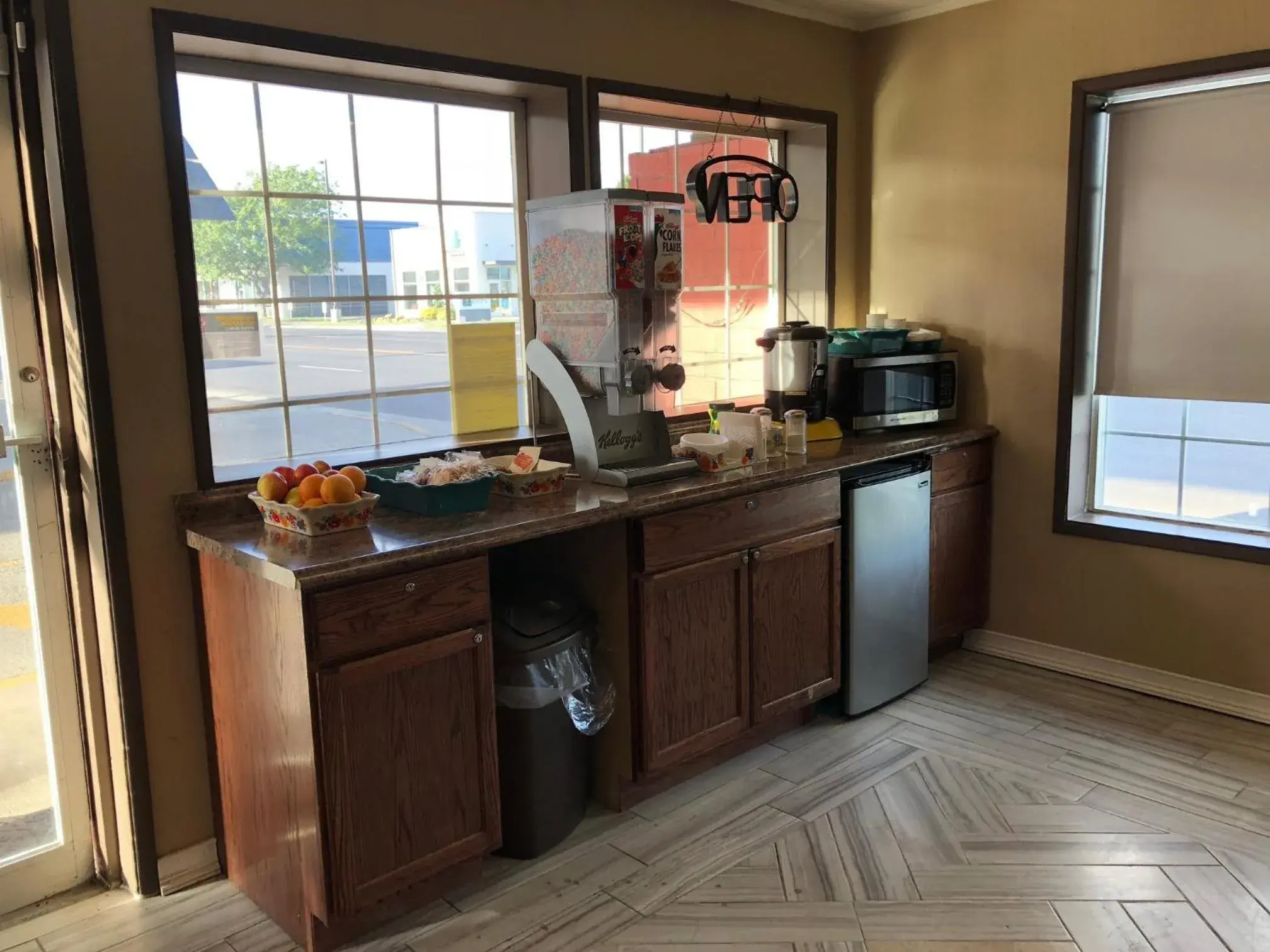 Continental breakfast in Rodeway Inn Hermiston - Umatilla Continental breakfast in Rodeway Inn Hermiston - Umatilla