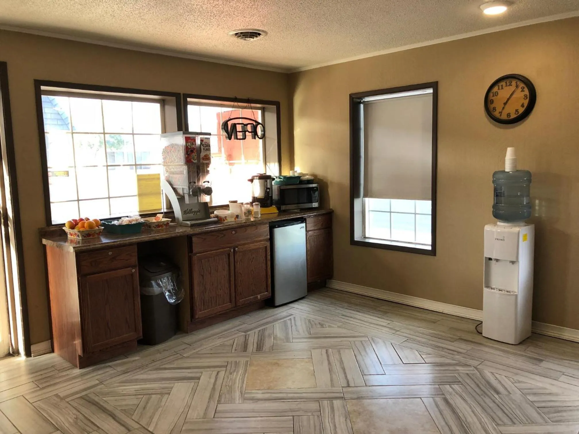 Continental breakfast in Rodeway Inn Hermiston - Umatilla