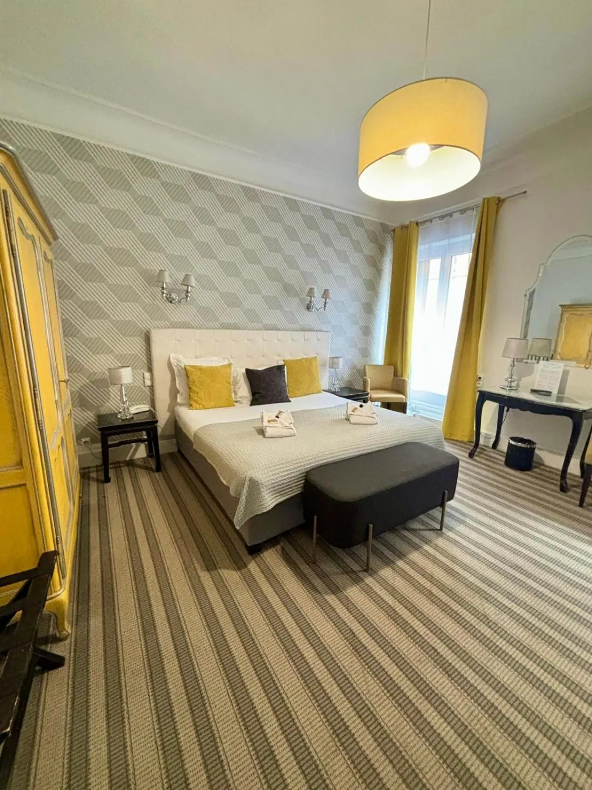 Bed in Régina Boutique Hotel