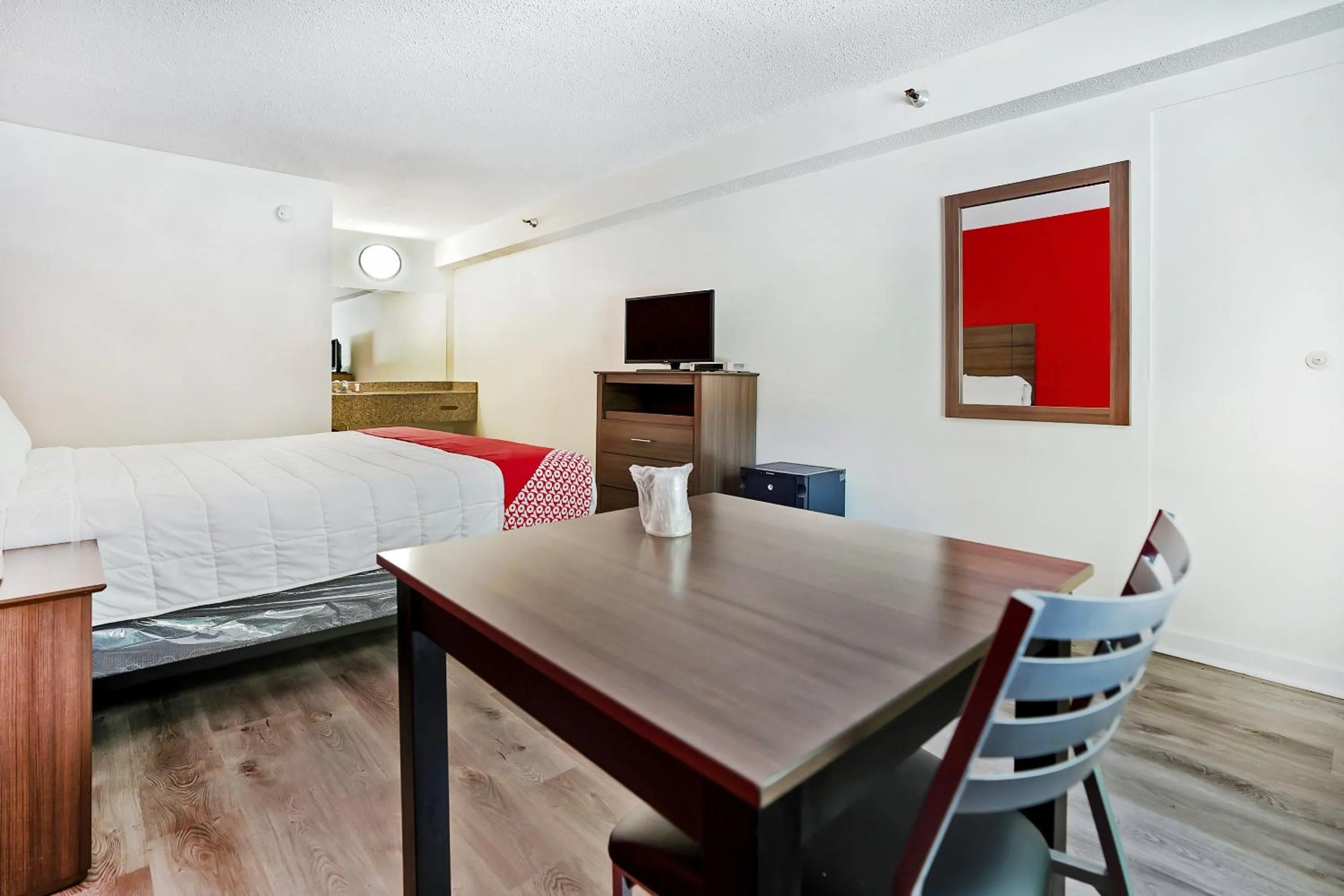 Bedroom, Bed in OYO Hotel Decatur I-285 The Perimeter