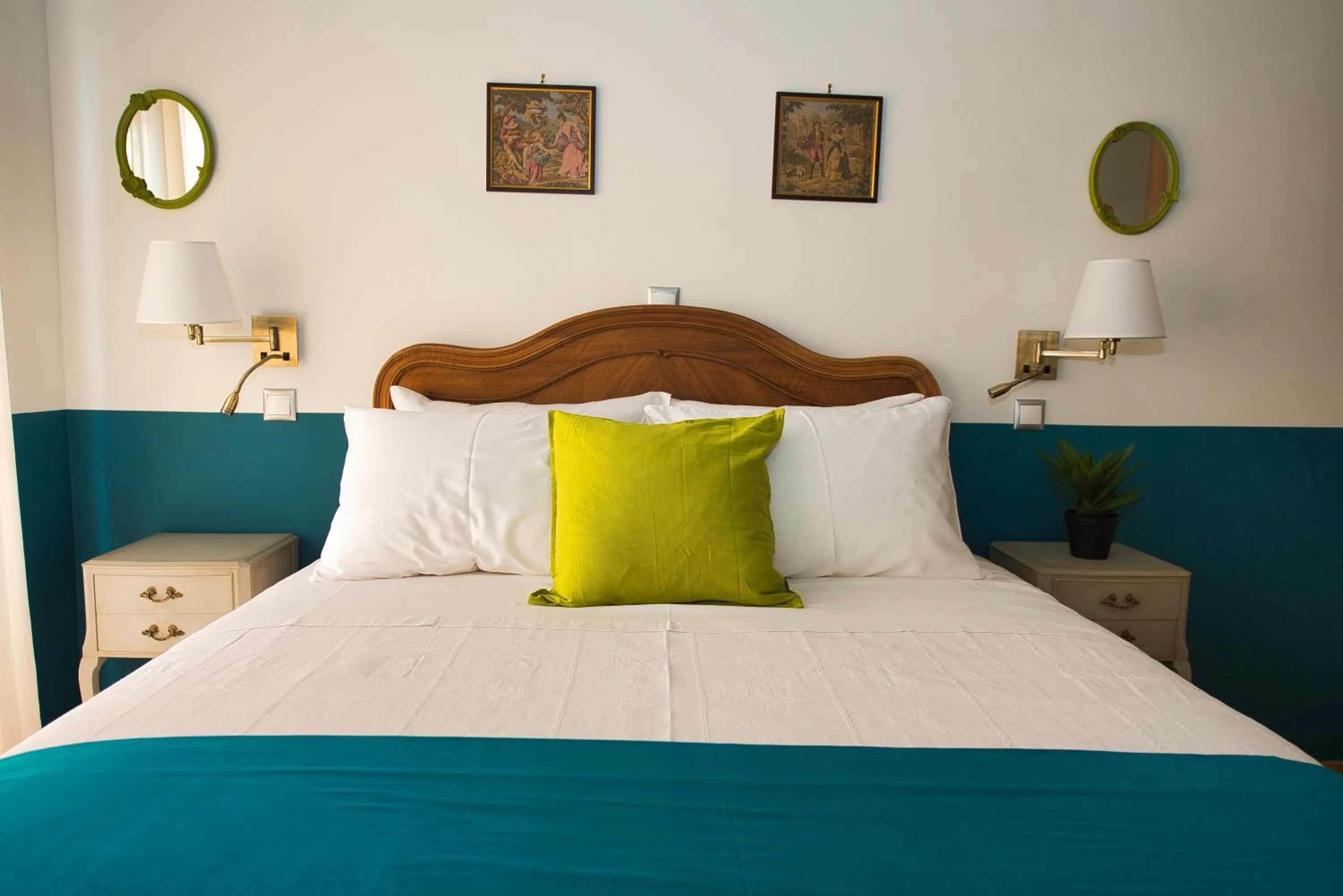 Bed in Rastoni Athens Suites near Acropolis at Tsatsou street