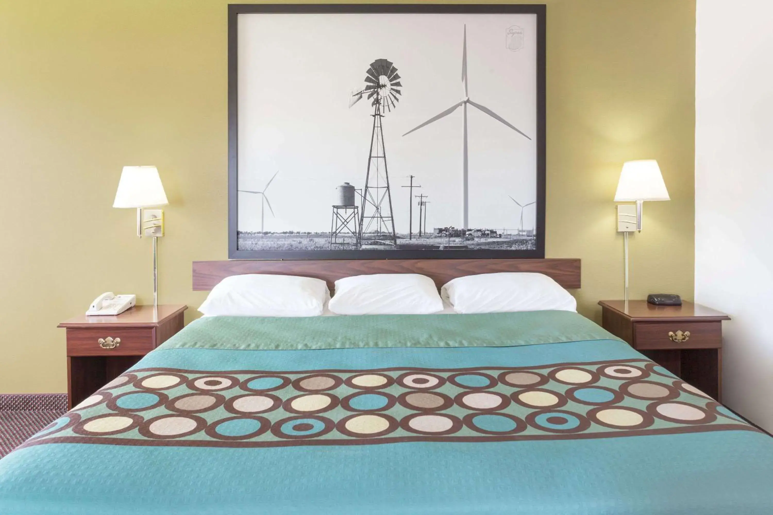 Photo of the whole room, Bed in Super 8 by Wyndham Cresco IA Photo of the whole room, Bed in Super 8 by Wyndham Cresco IA