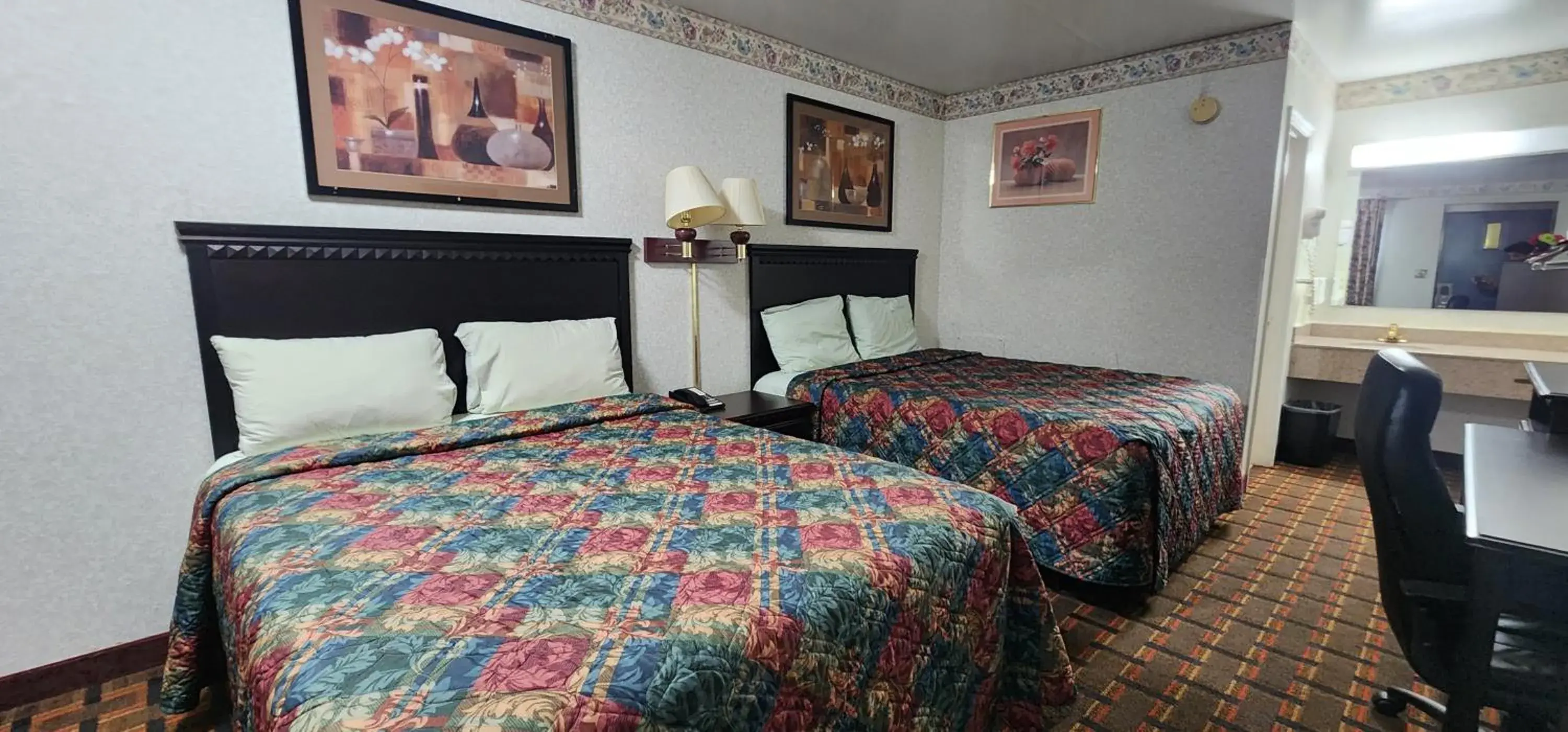 2 Queen Beds Non-Smoking in Turnpike Motel Richmond VA by Hotel O US 60 2 Queen Beds Non-Smoking in Turnpike Motel Richmond VA by Hotel O US 60