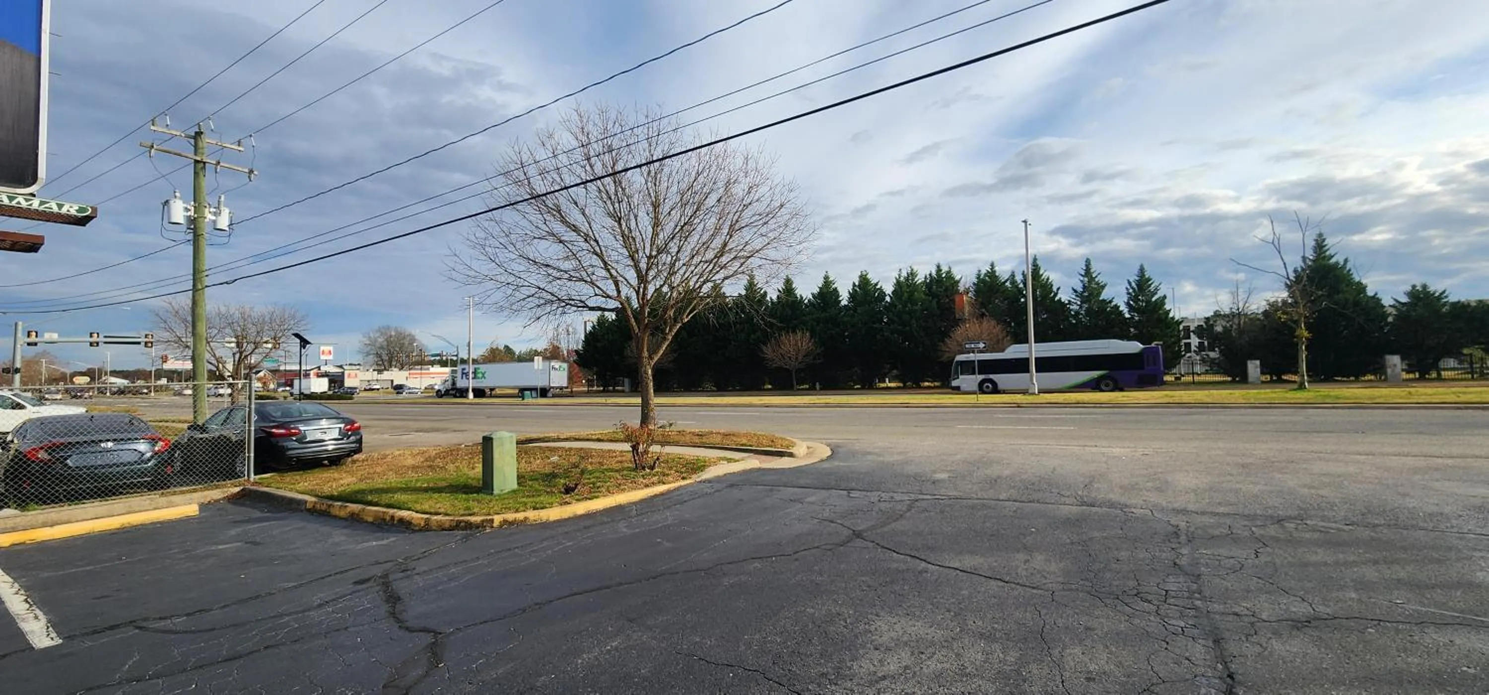 Parking in Turnpike Motel Richmond VA by Hotel O US 60