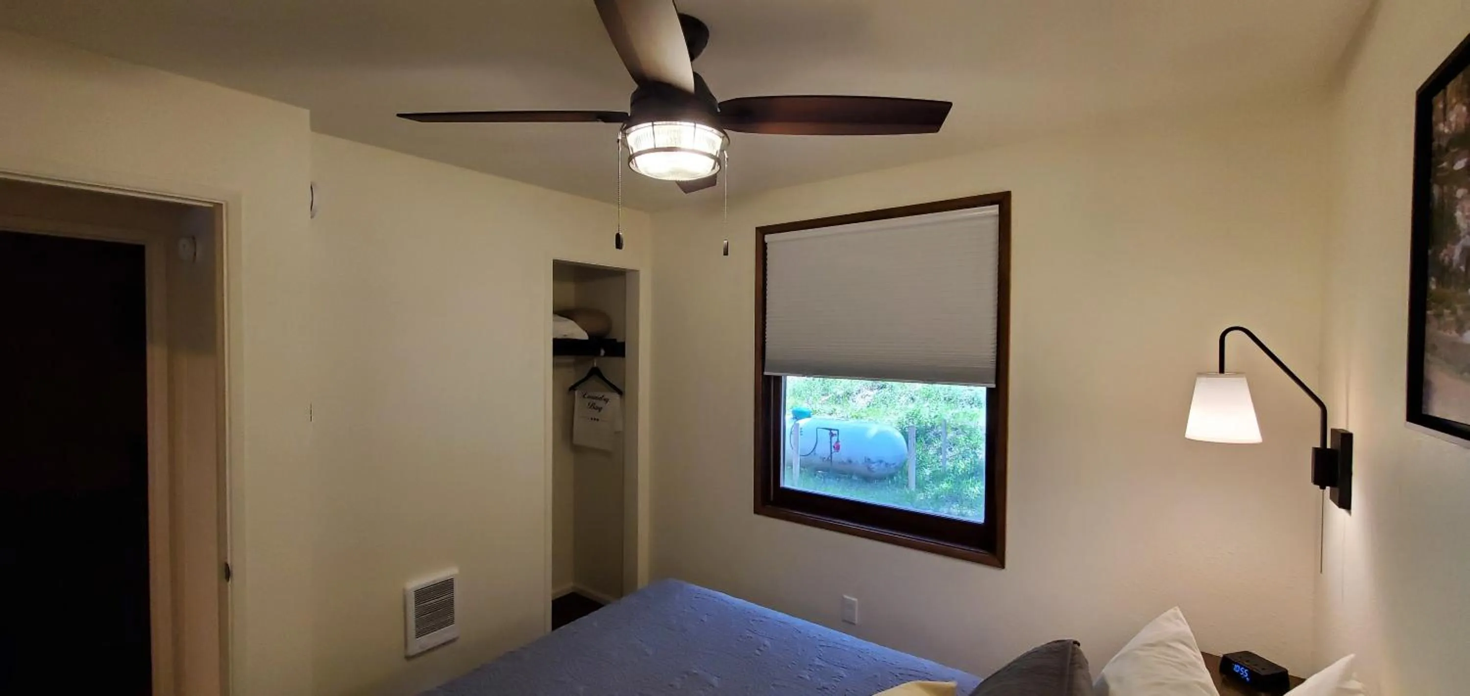 Bed in Eagle Cap Chalets