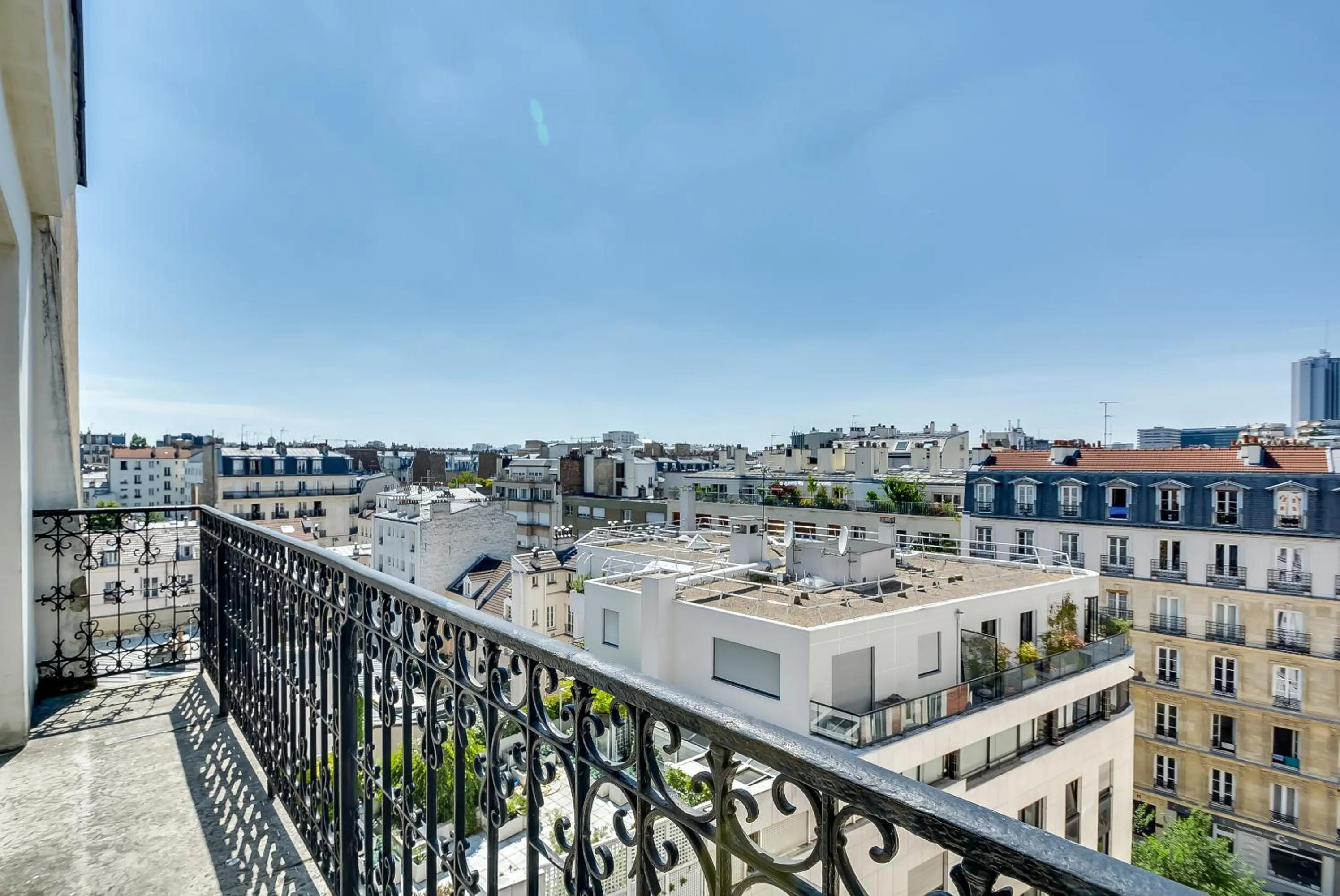 City view in Villa Montparnasse