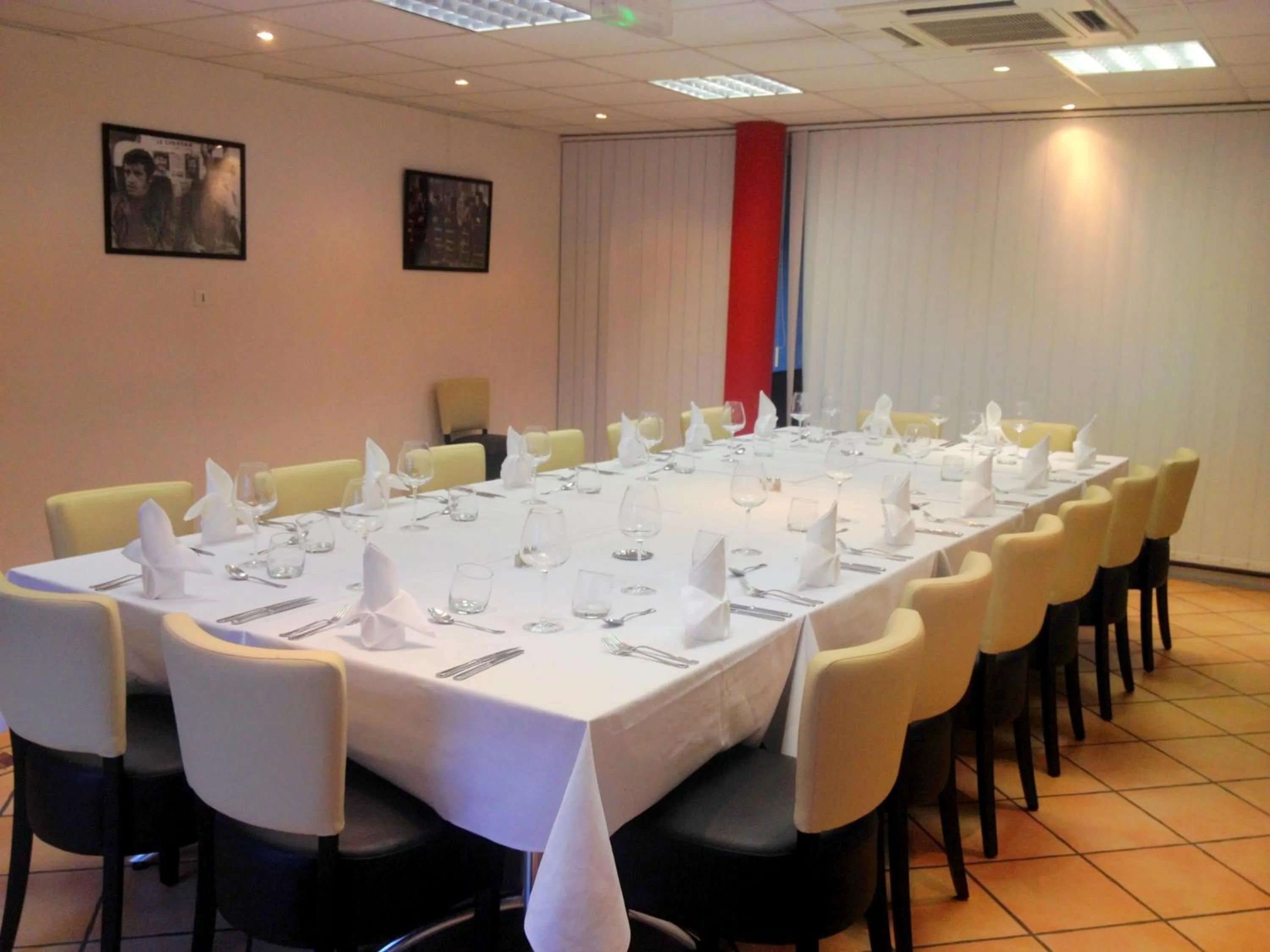 Banquet/Function facilities in Logis Hôtel Les II Mas - Perpignan Sud