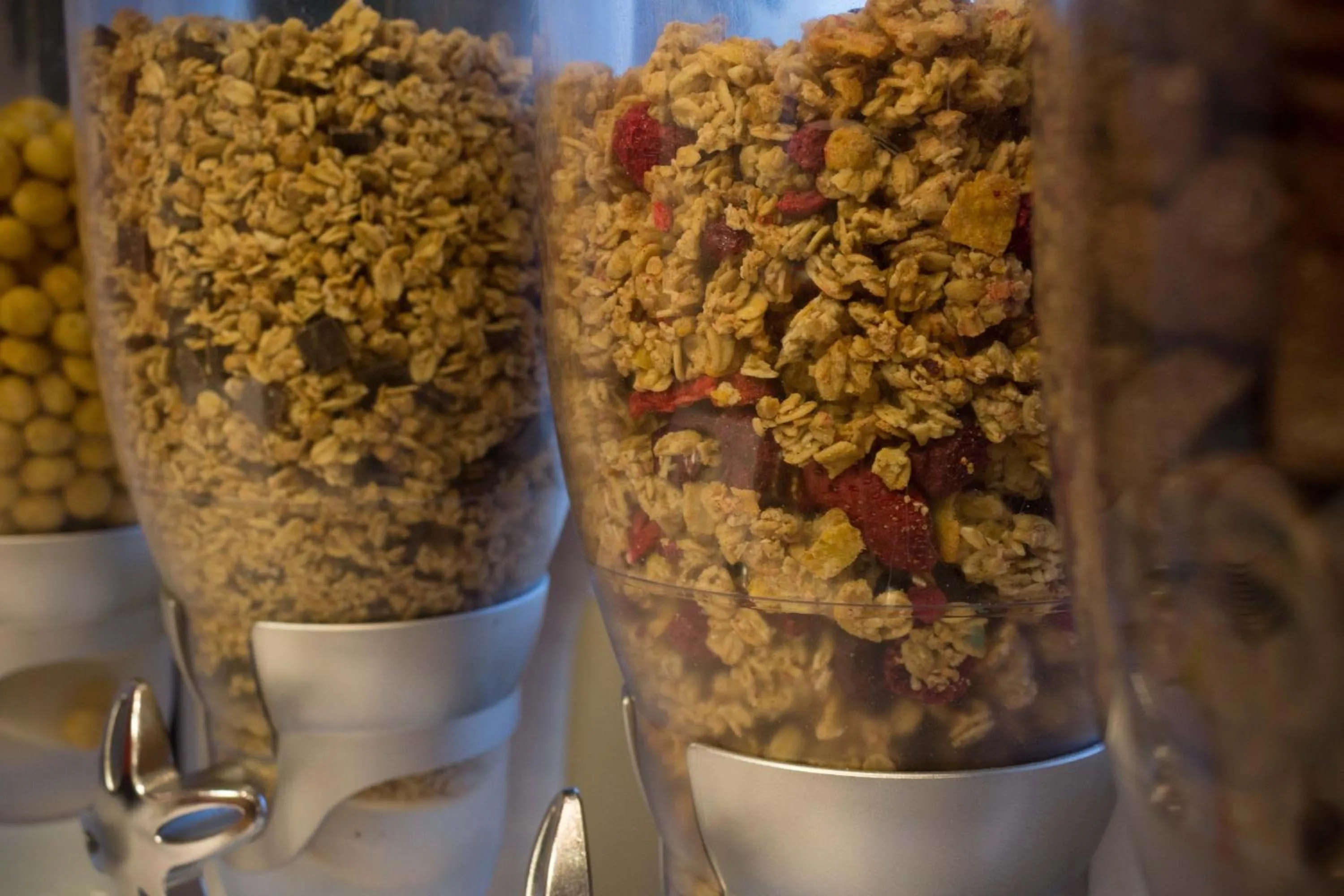 Continental breakfast in Logis Hôtel Les II Mas - Perpignan Sud