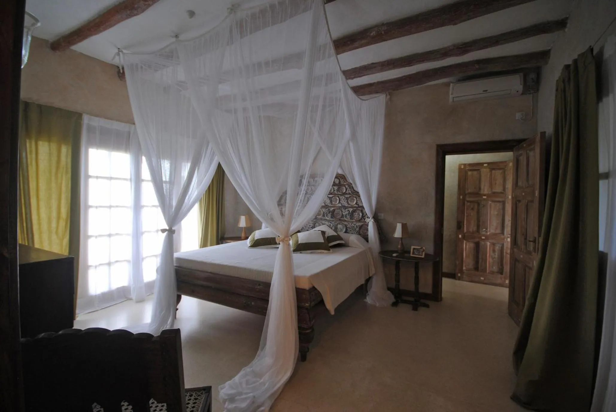 Bed in The Lawford Hotel