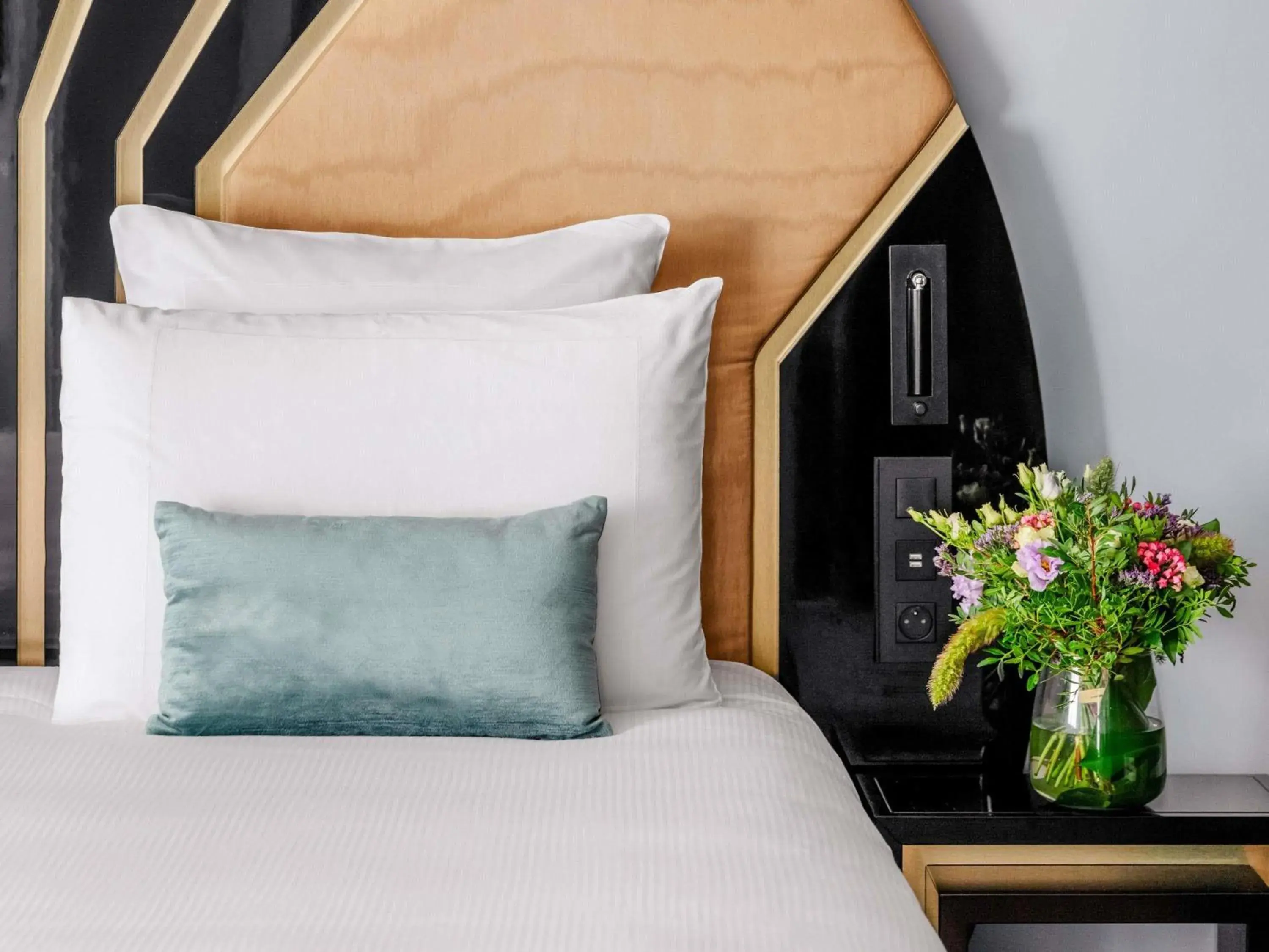 Bedroom, Bed in The 1932 Hotel & Spa Cap d'Antibes - MGallery Collection Bedroom, Bed in The 1932 Hotel & Spa Cap d'Antibes - MGallery Collection