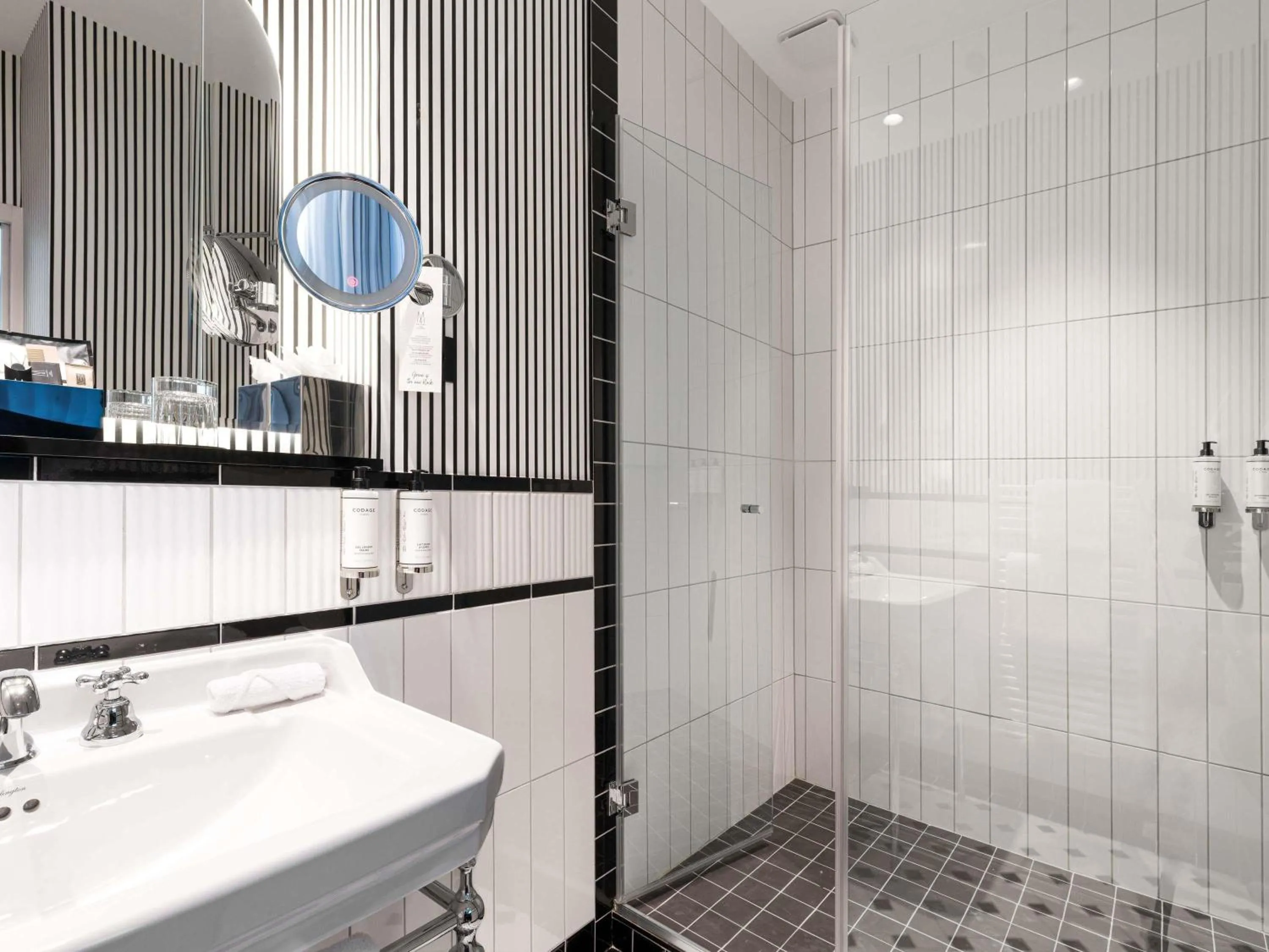 Bedroom in The 1932 Hotel & Spa Cap d'Antibes - MGallery Collection