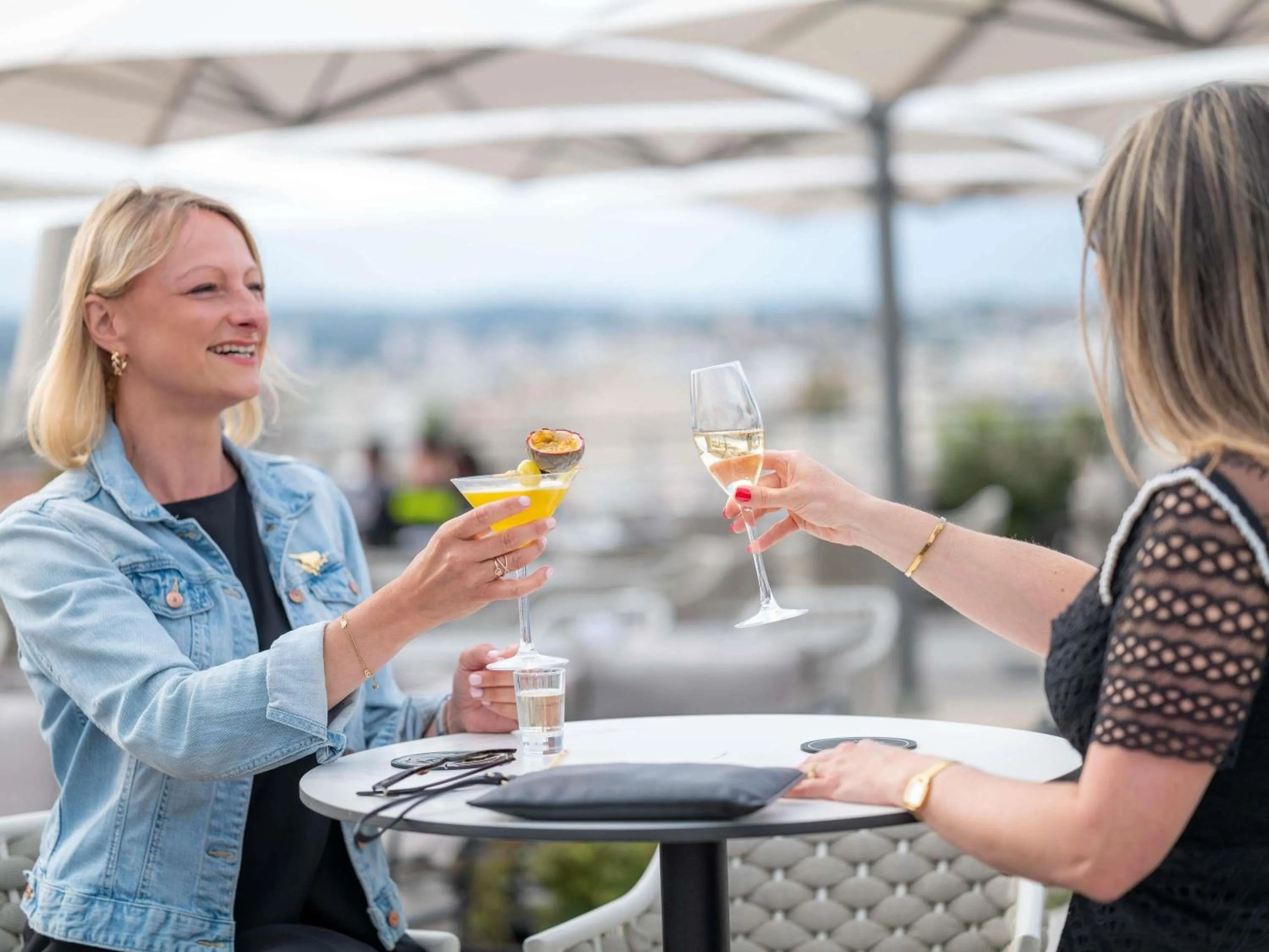 Lounge or bar in The 1932 Hotel & Spa Cap d'Antibes - MGallery Collection